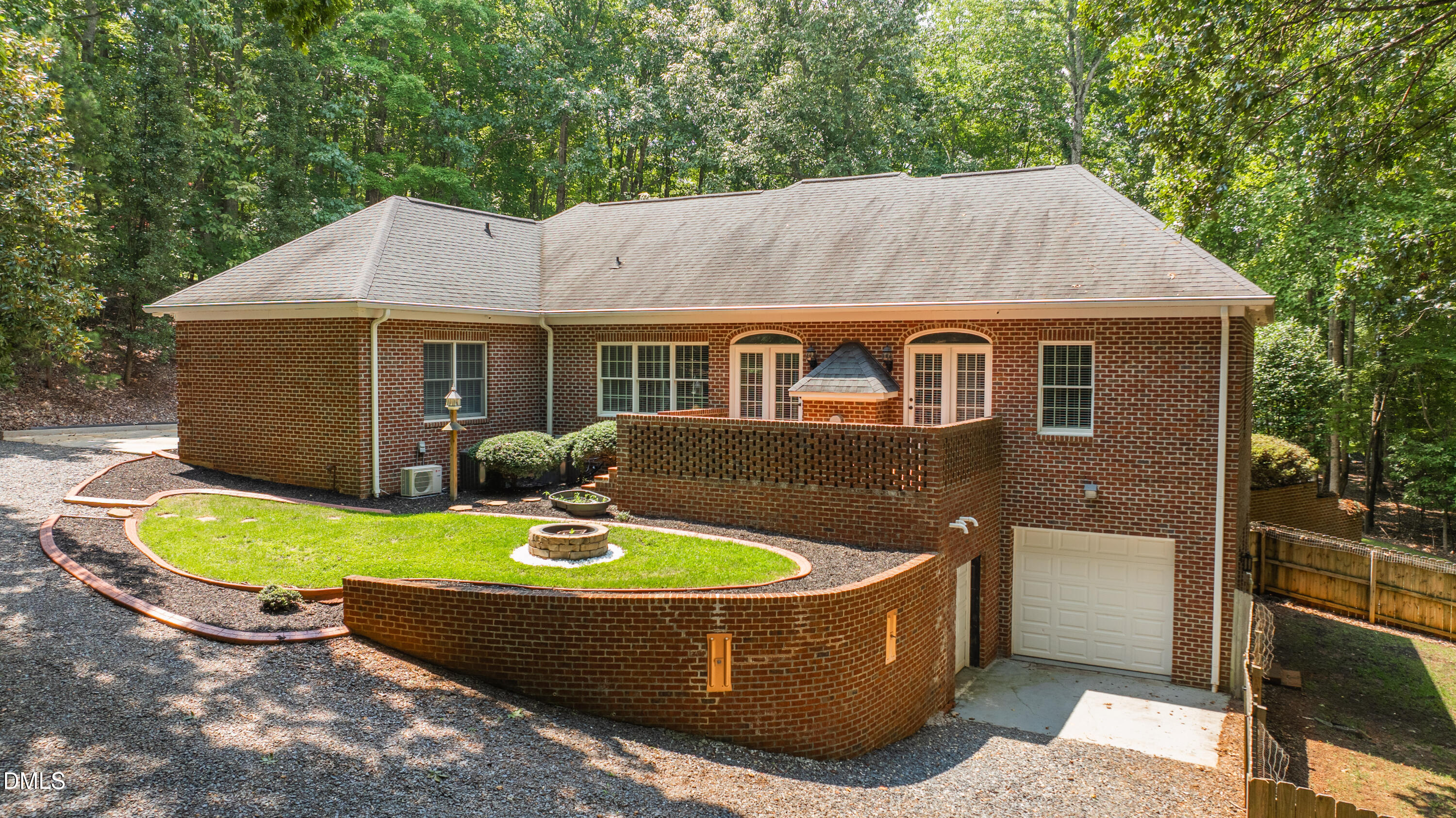 348 Westminster Court Property Photo 41