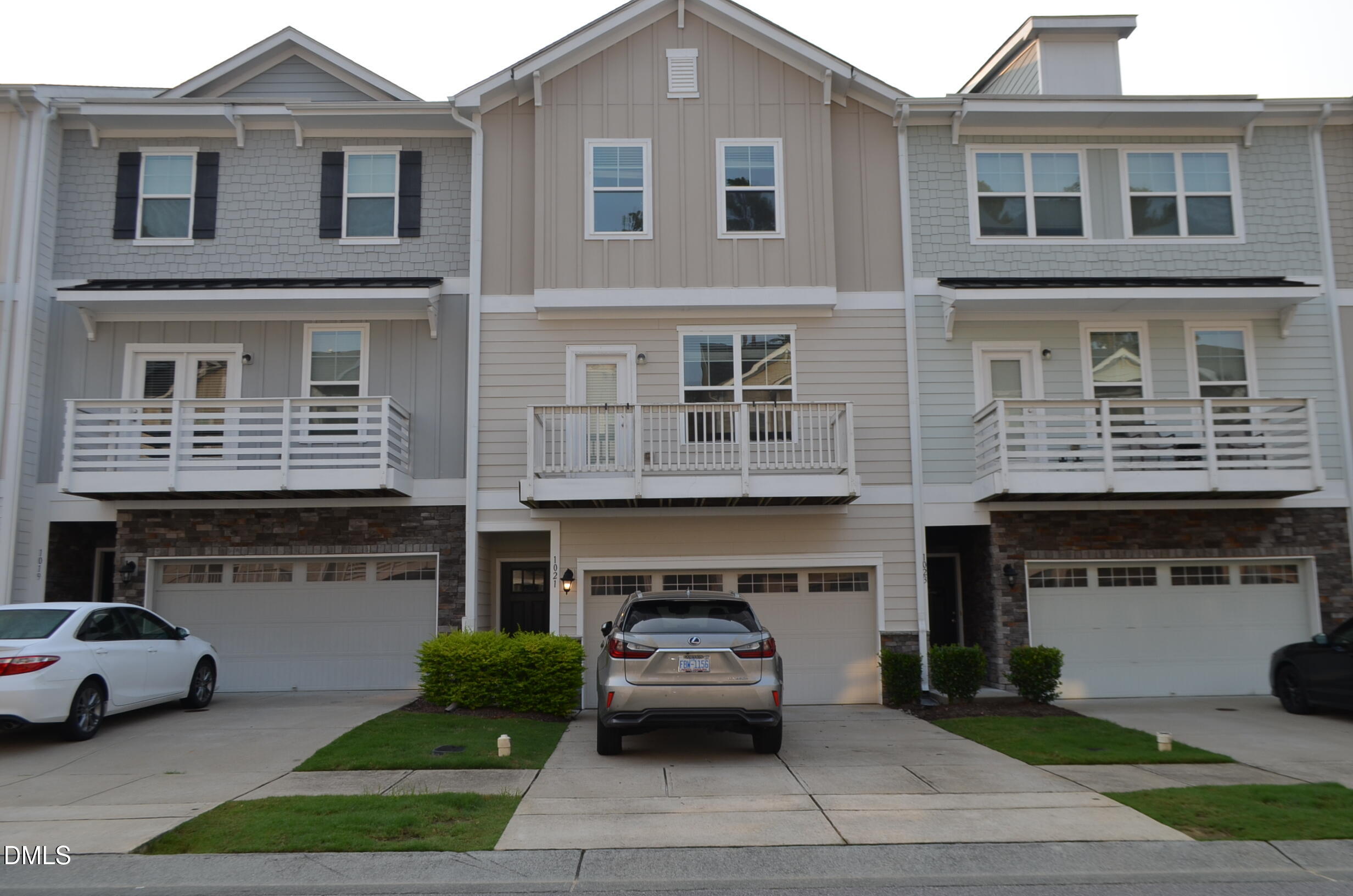1021 Diamond Dove Lane Property Photo 1