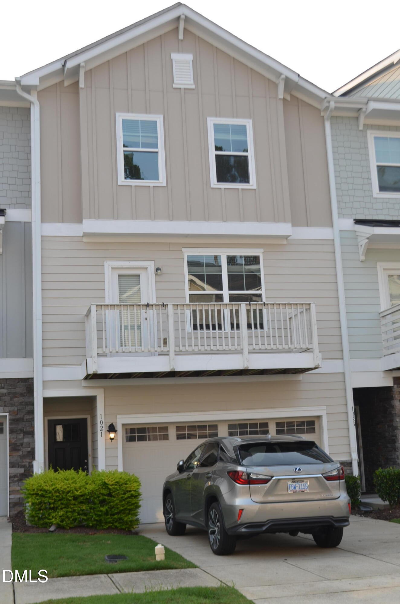 1021 Diamond Dove Lane Property Photo 4