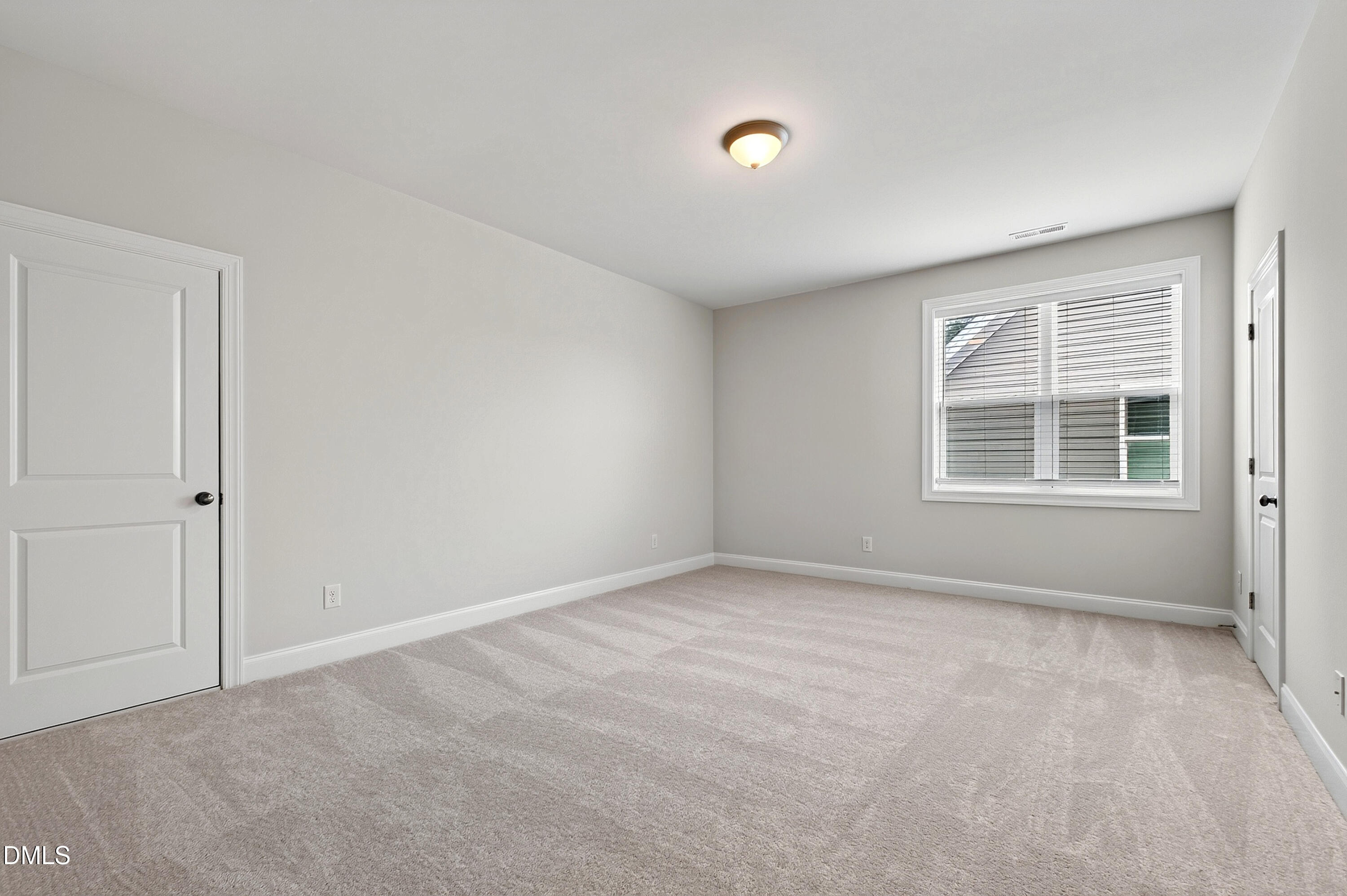 929 Groveview Wynd Property Photo 35