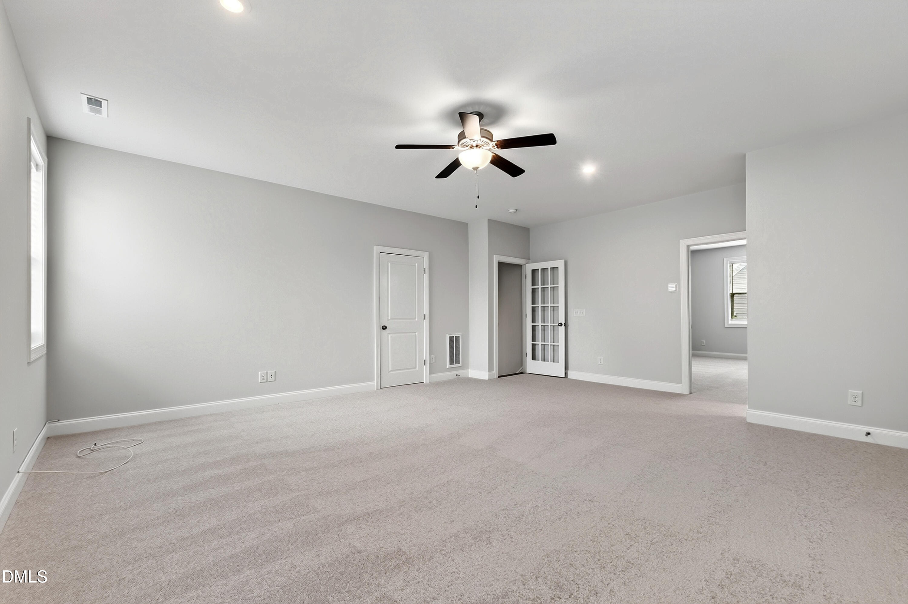 929 Groveview Wynd Property Photo 40