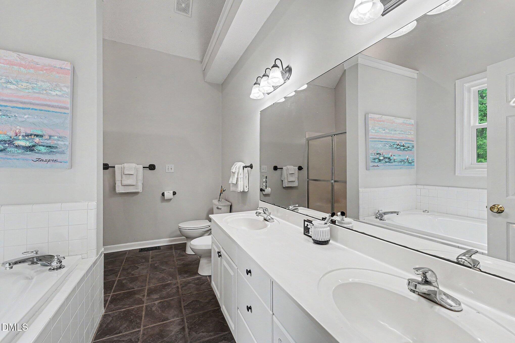 6233 Hilbert Ridge Drive Property Photo 16
