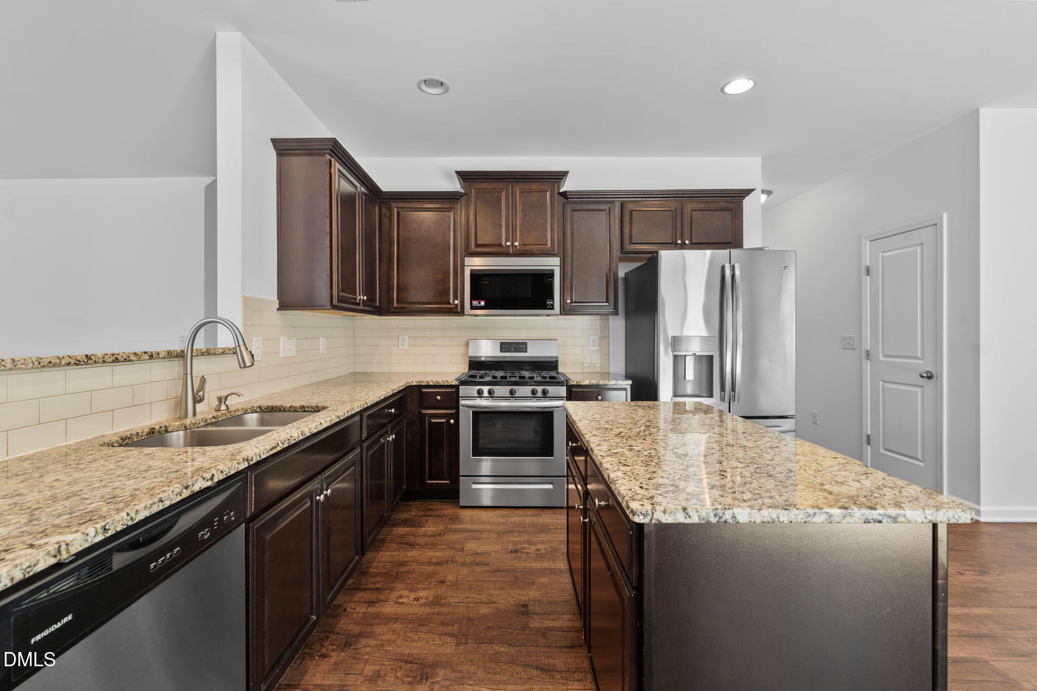 1532 Stark Spring Street Property Photo 23