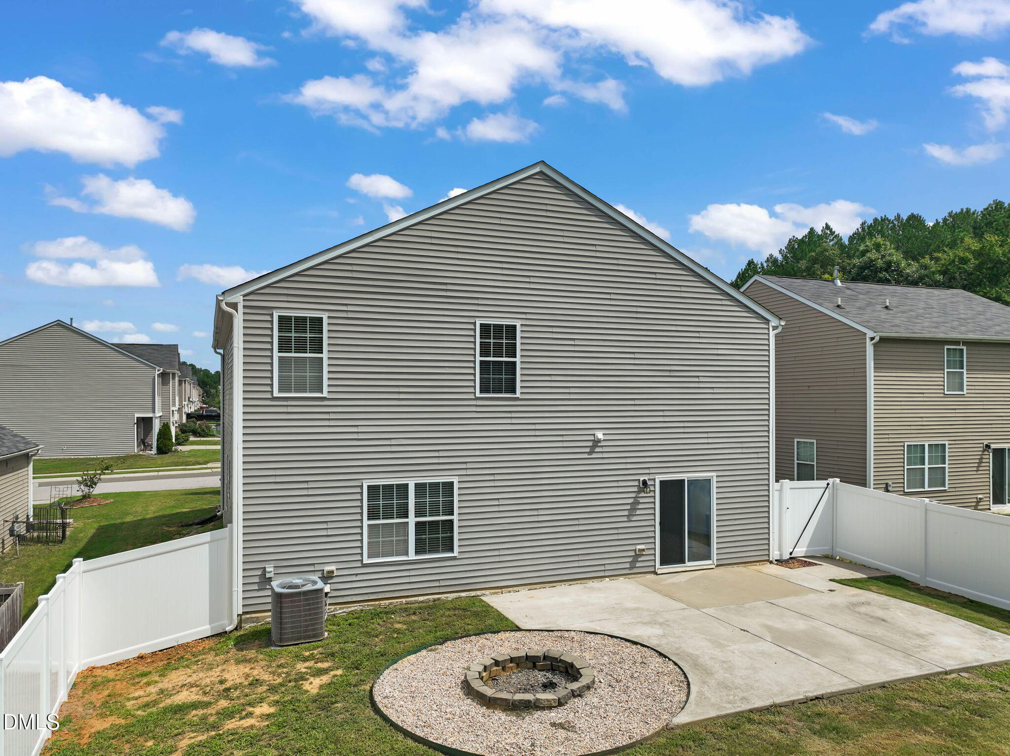1532 Stark Spring Street Property Photo 48