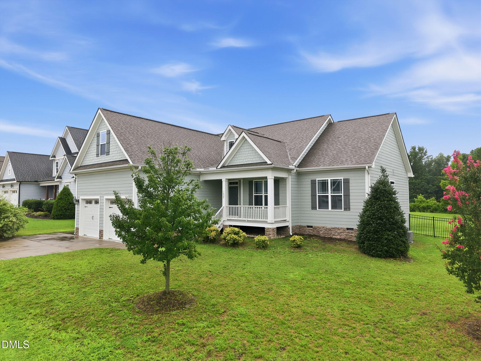1025 Sky Wave Trail Property Photo 3
