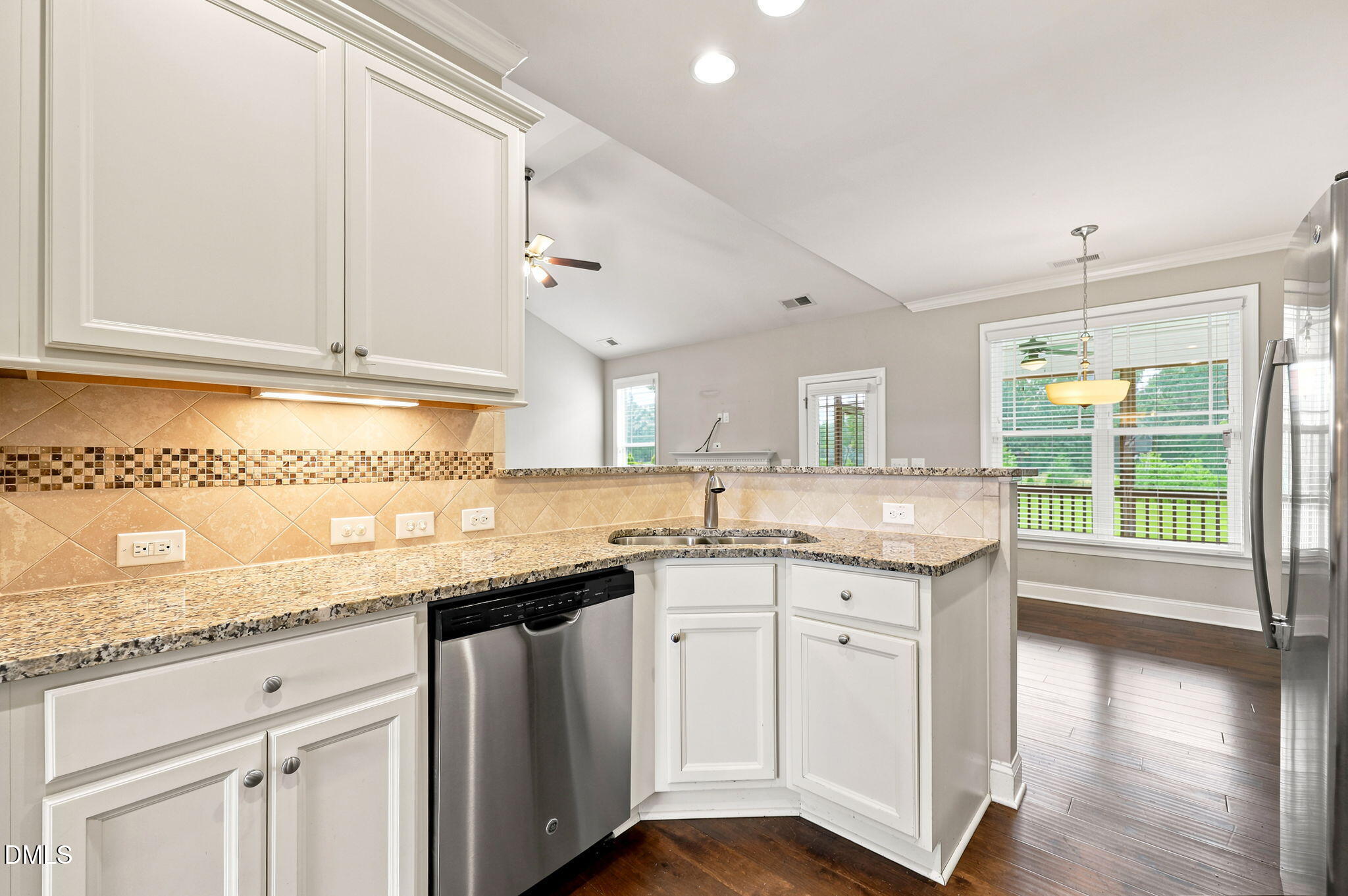 1025 Sky Wave Trail Property Photo 14