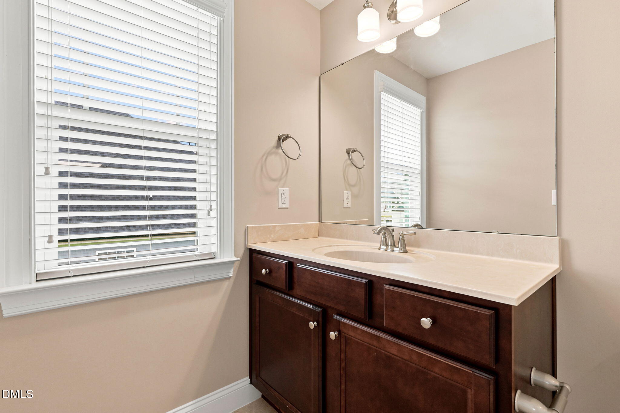 1025 Sky Wave Trail Property Photo 38