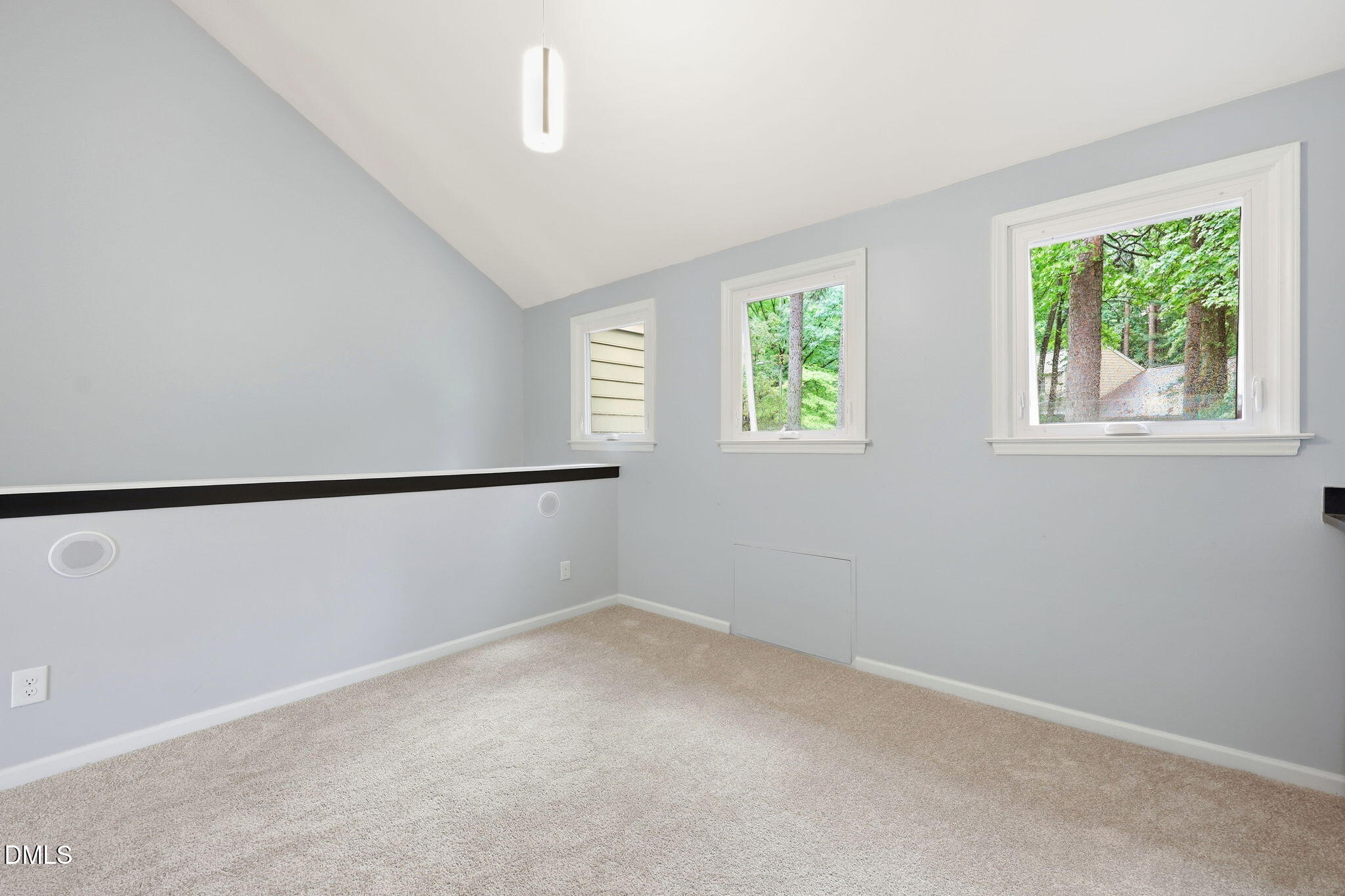 1023 Boathouse Court Property Photo 17