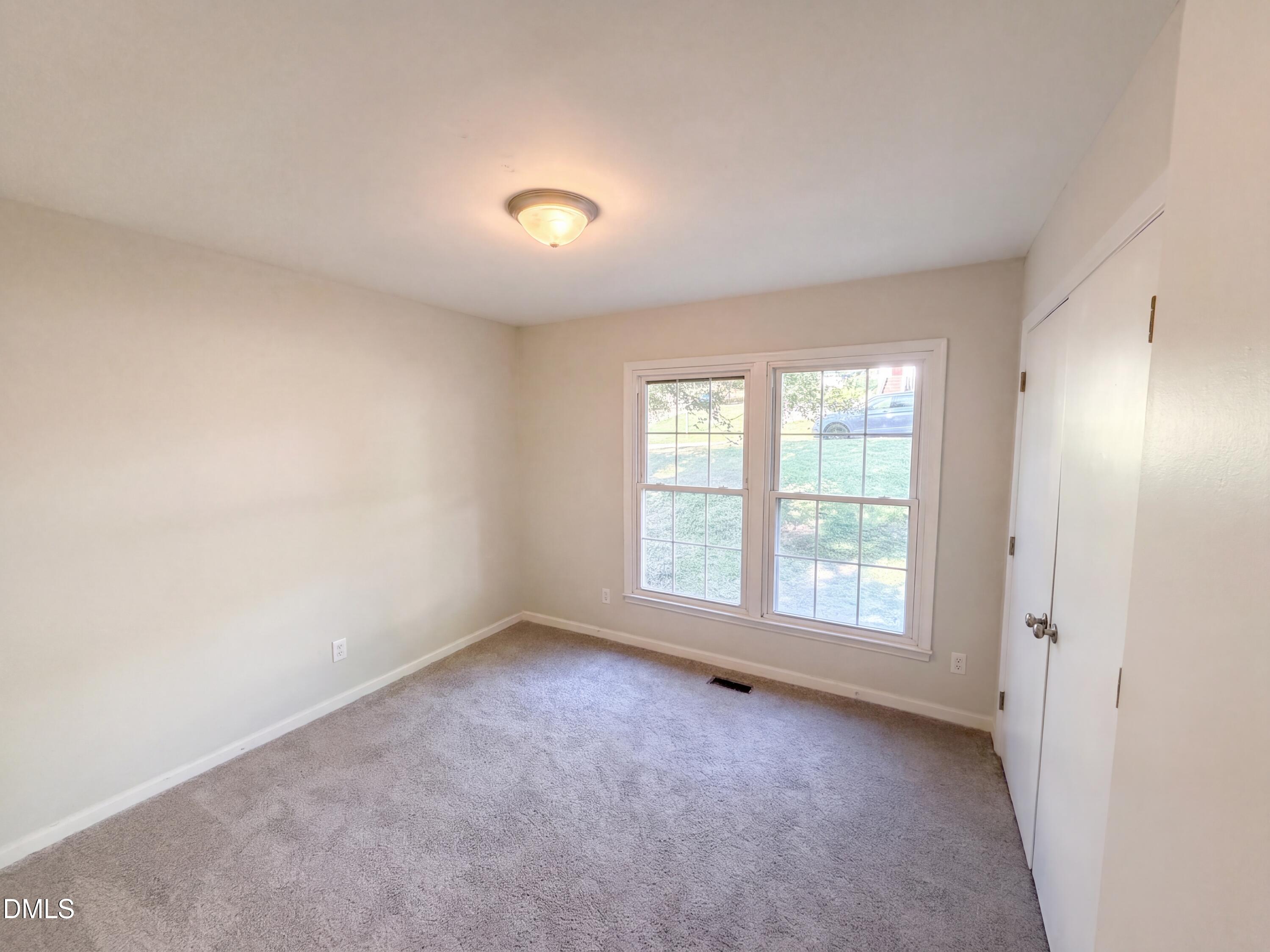 7816 Foxwood Drive Property Photo 4