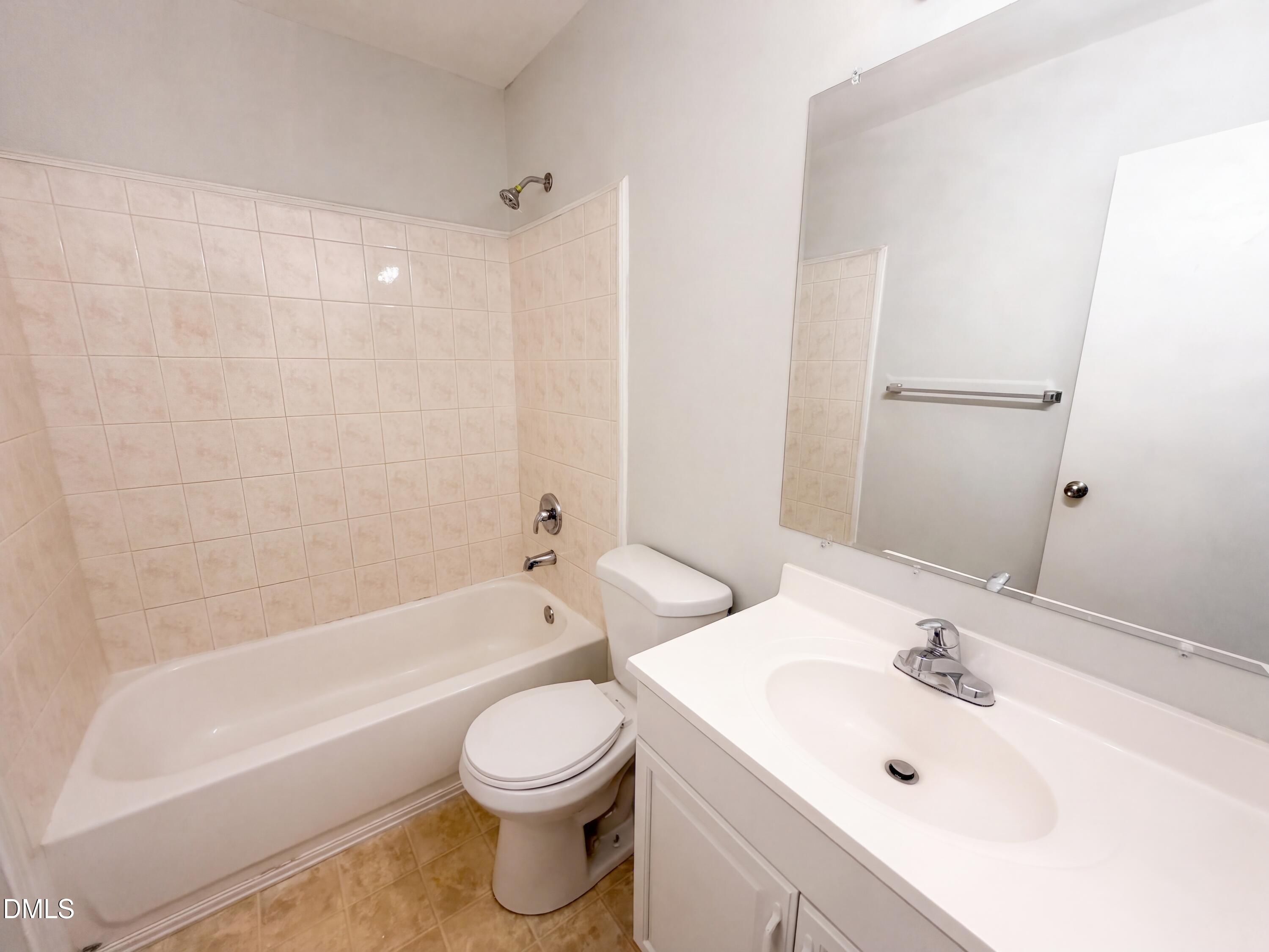 7816 Foxwood Drive Property Photo 6
