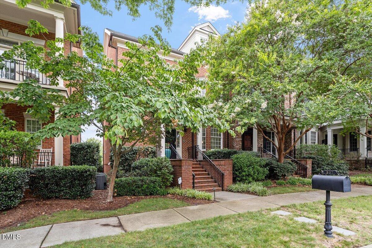 307 Circle Park Place Property Photo 4
