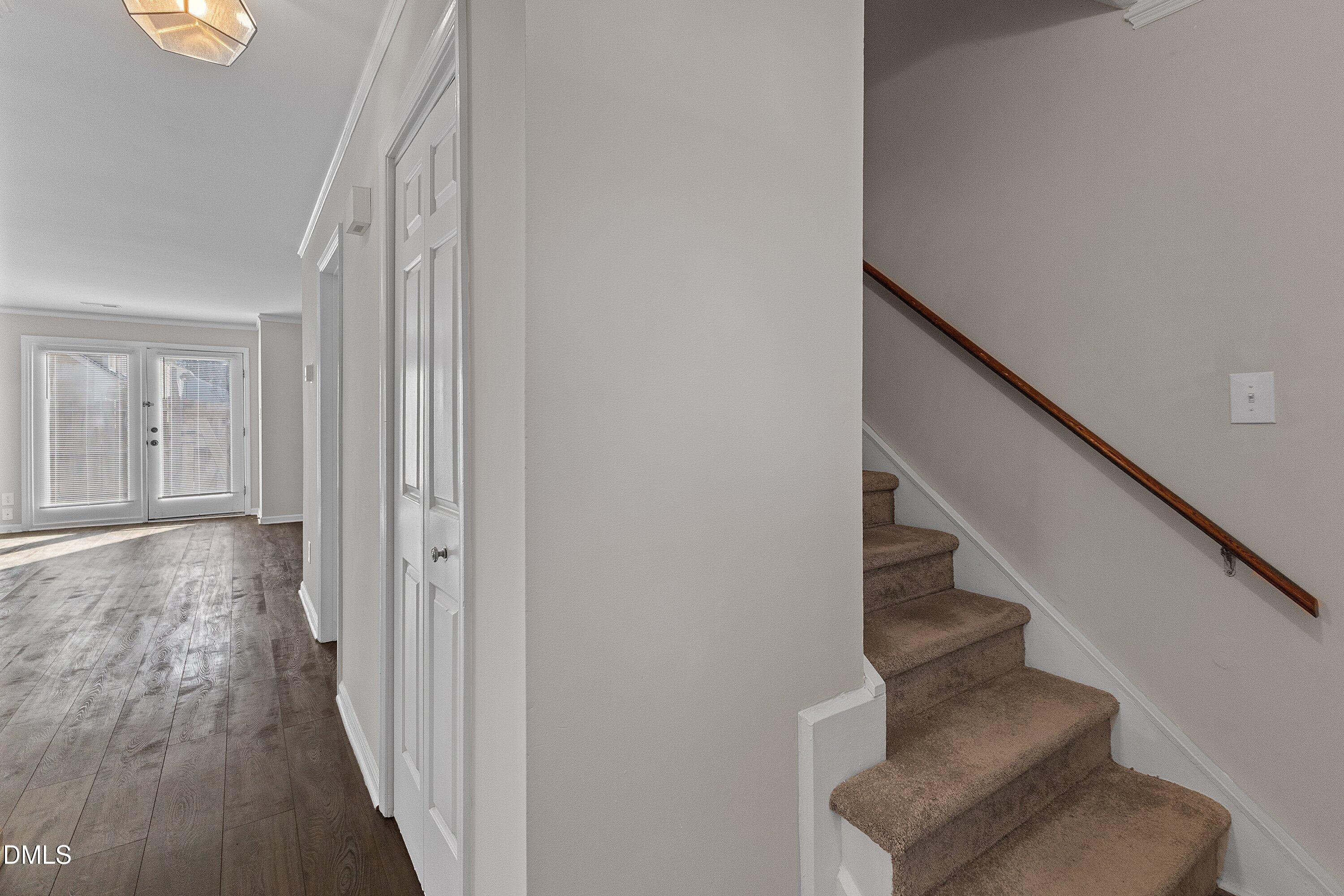 1900 Township Circle Property Photo 6