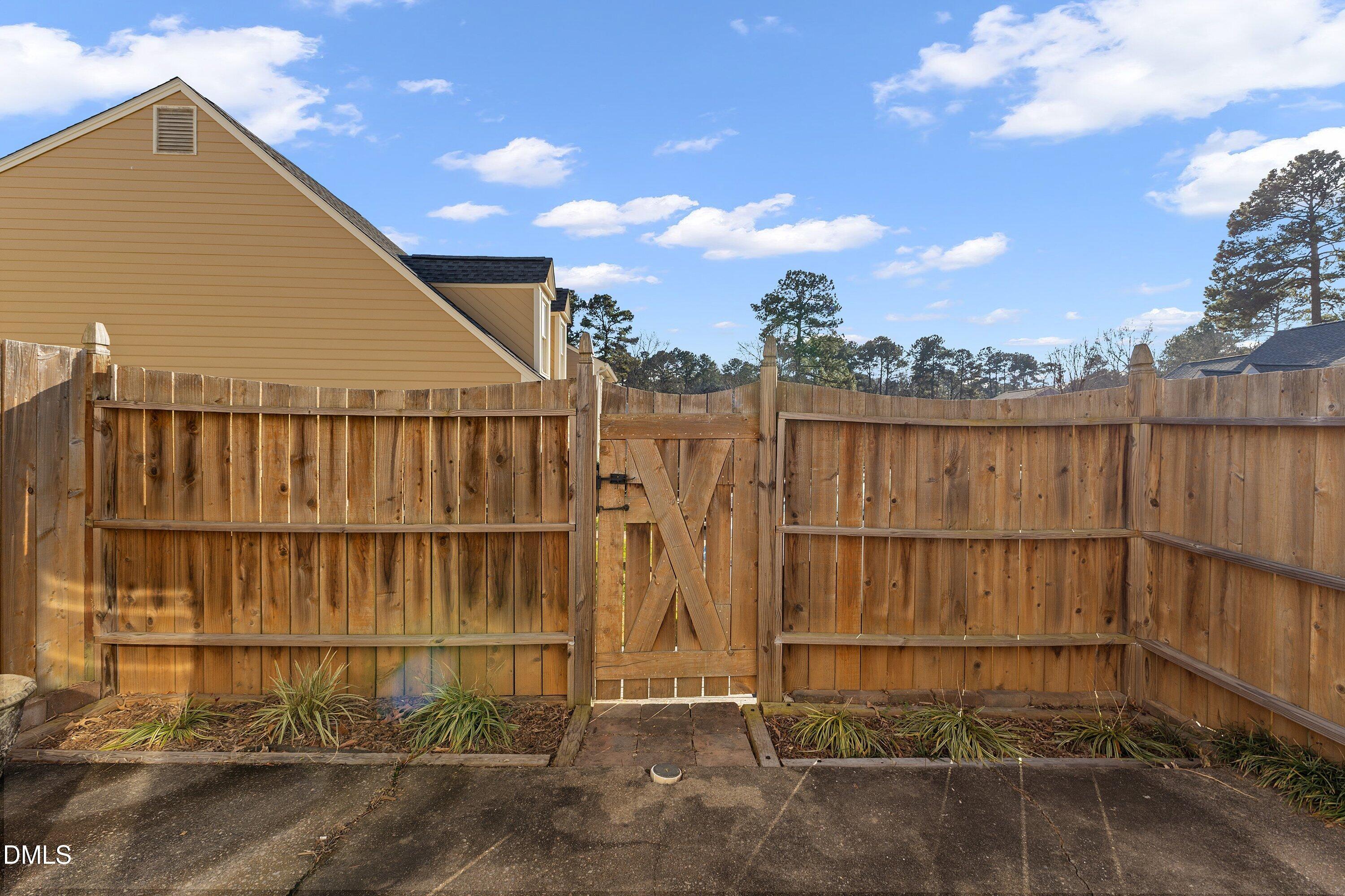 1900 Township Circle Property Photo 23