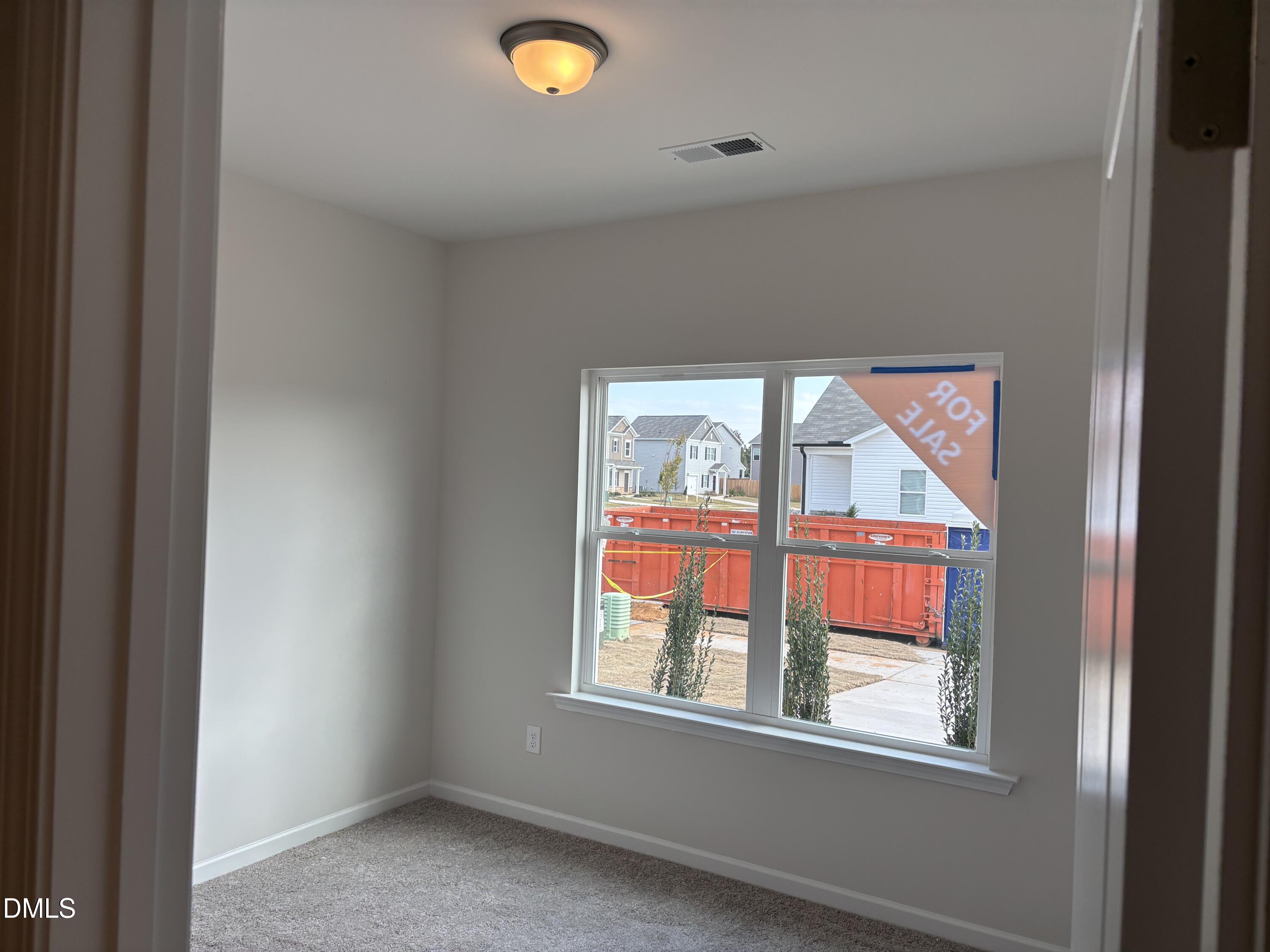 279 Courtside Drive Property Photo 5
