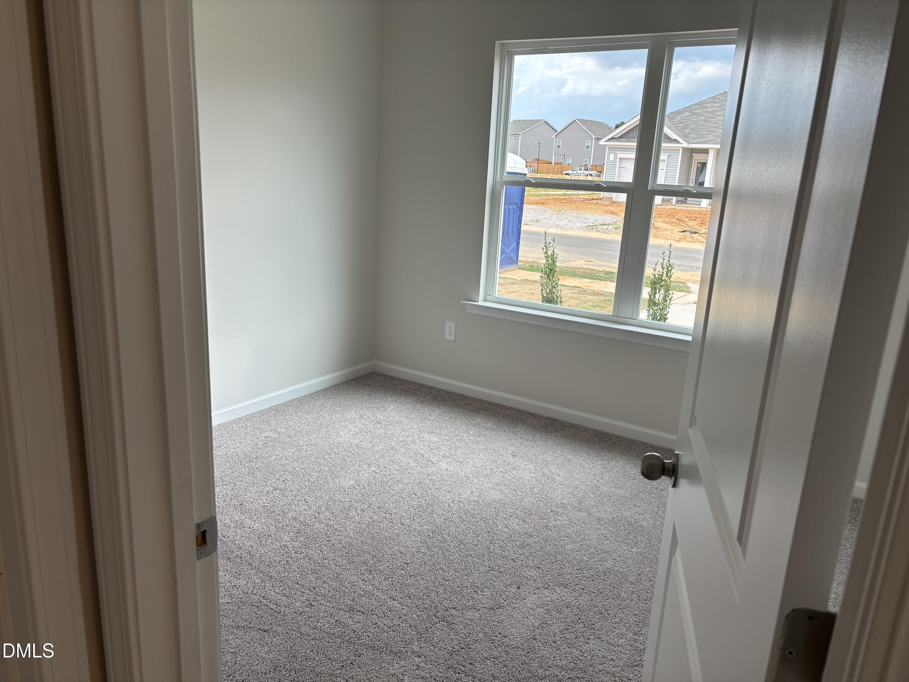 279 Courtside Drive Property Photo 7
