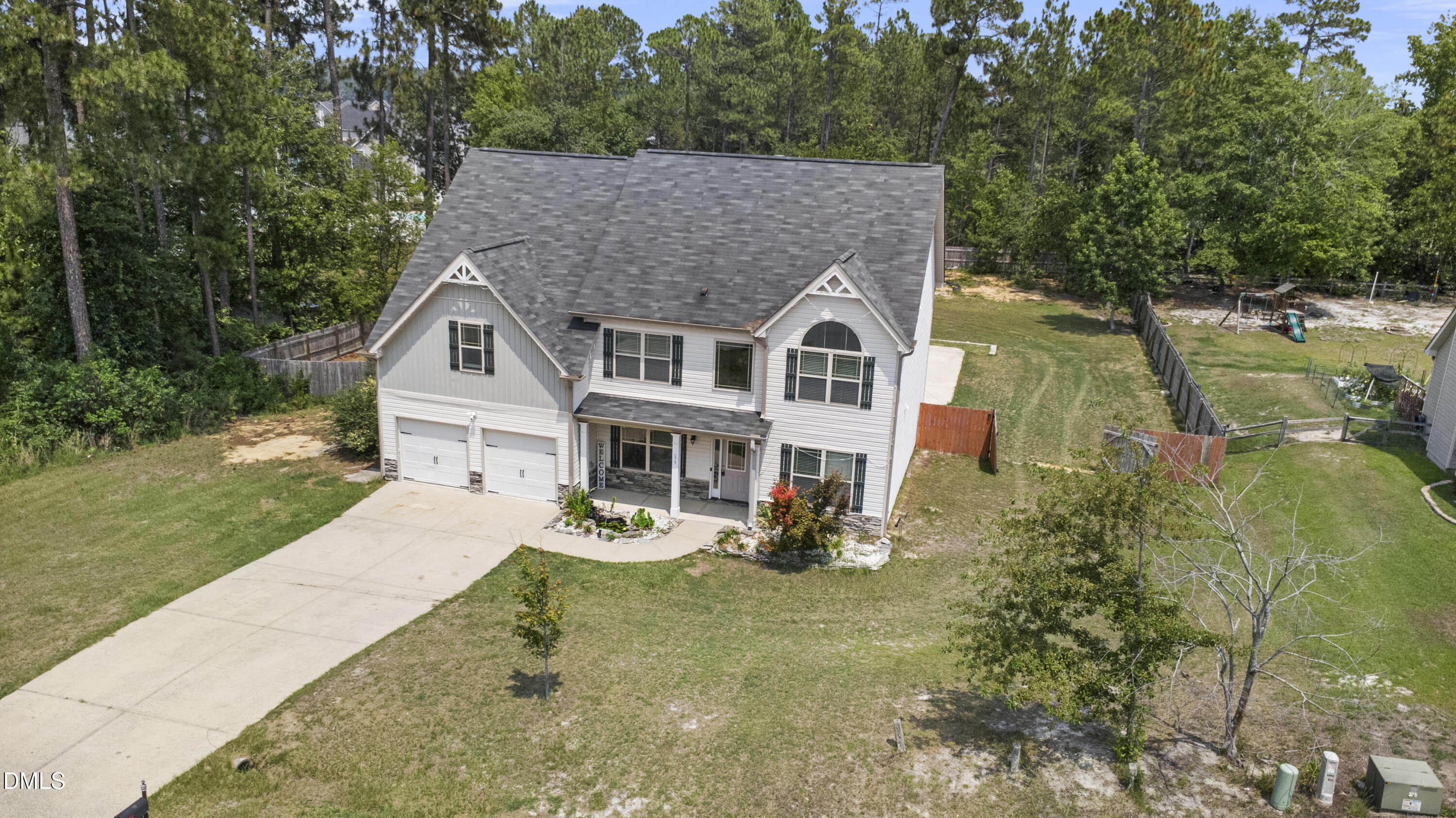 55 Baystone Drive Property Photo 3
