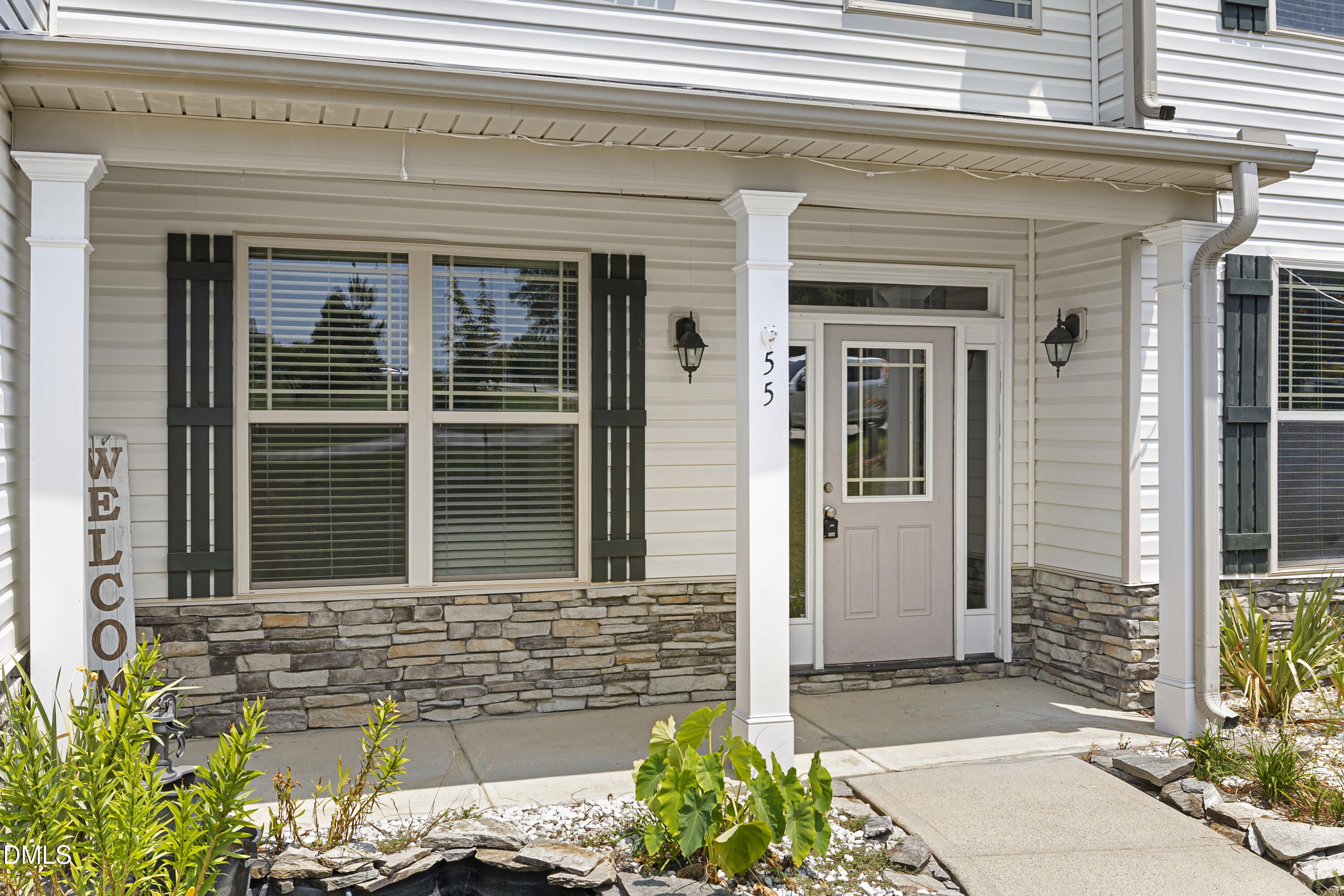 55 Baystone Drive Property Photo 4