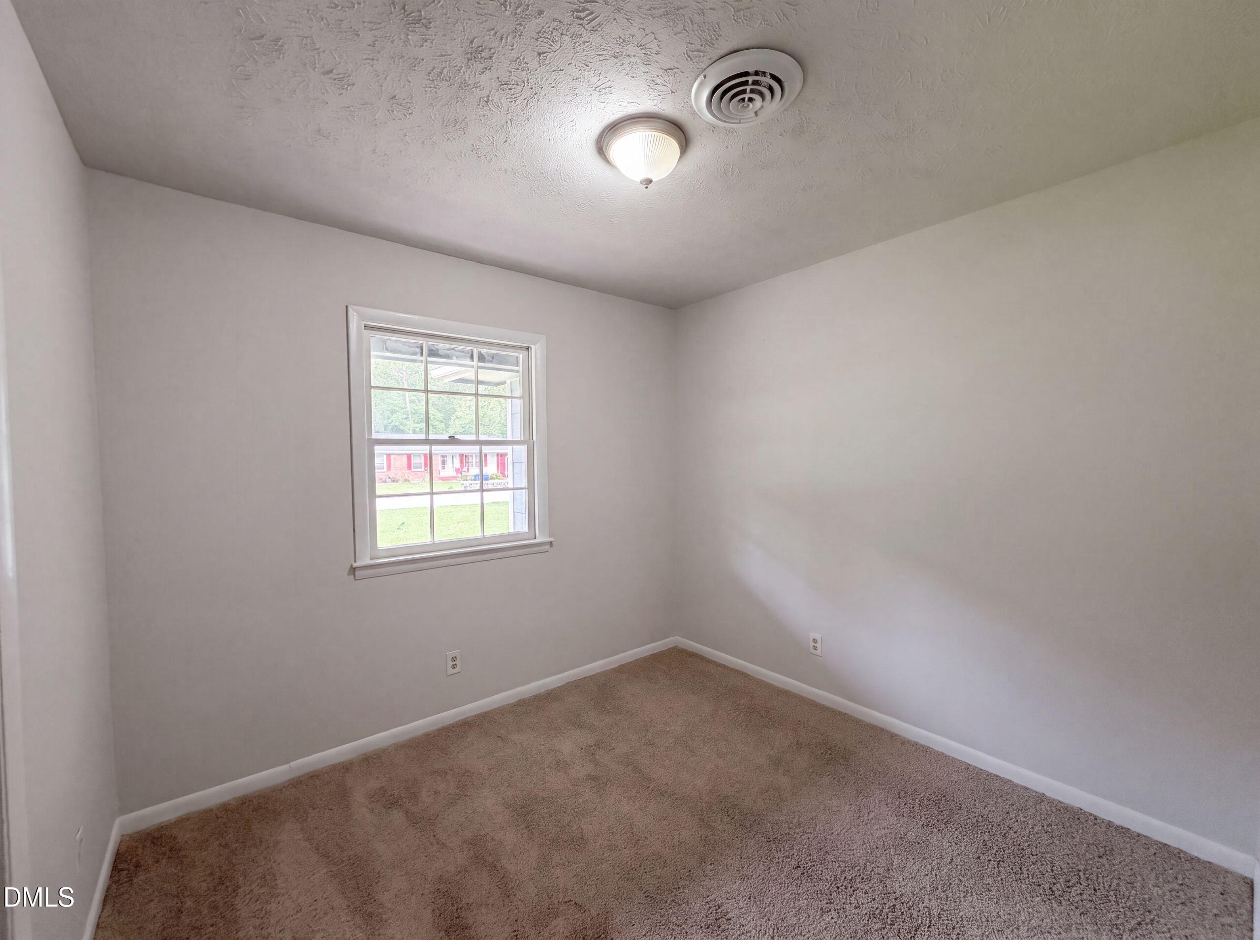 6616 Amanda Circle Property Photo 4