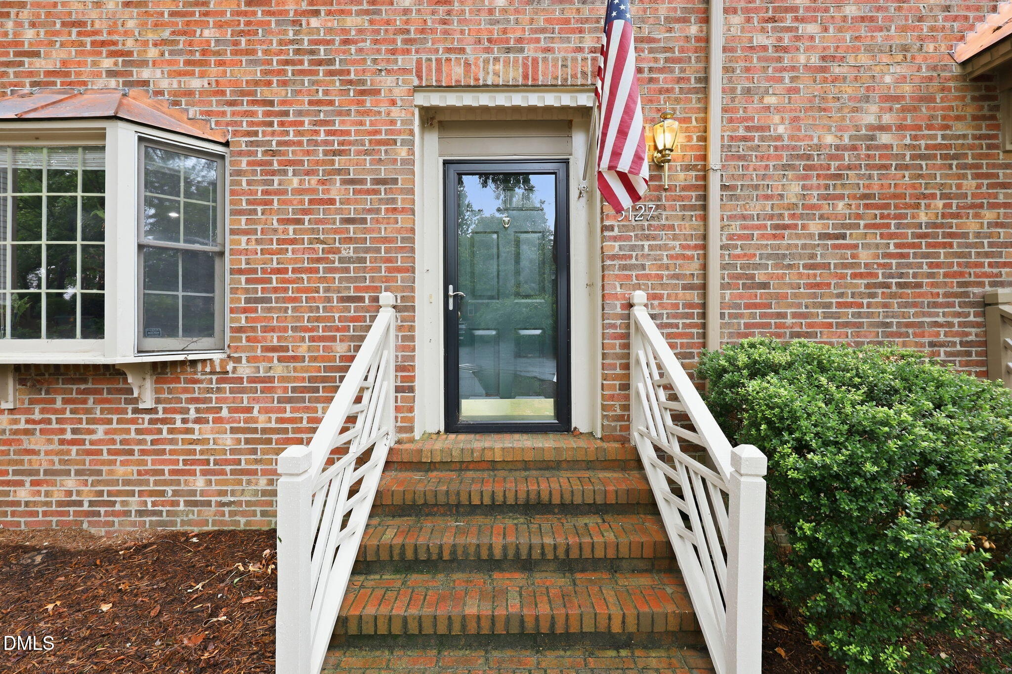 3127 Coachmans Way Property Photo 4