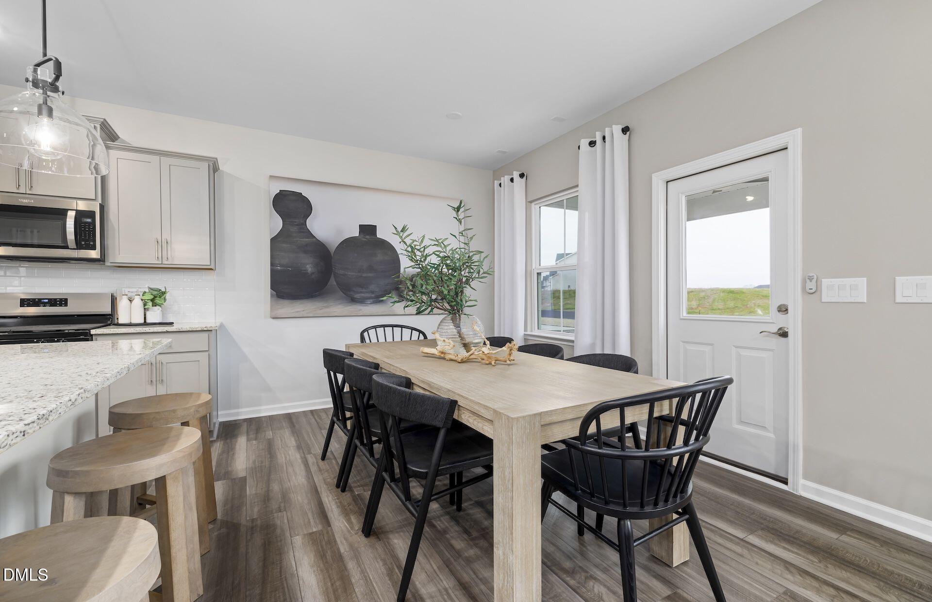 1006 Photosphere Court Property Photo 5