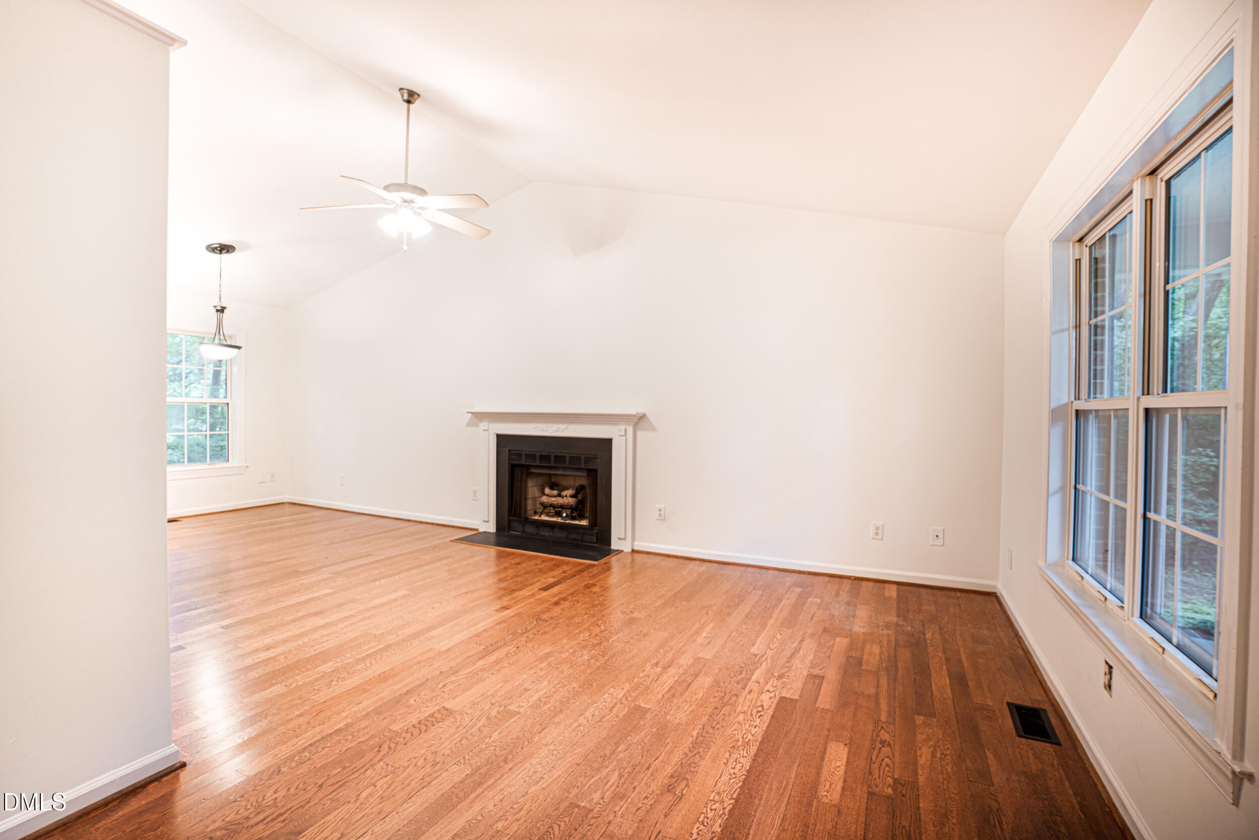 302 Goodwin Road Property Photo 6