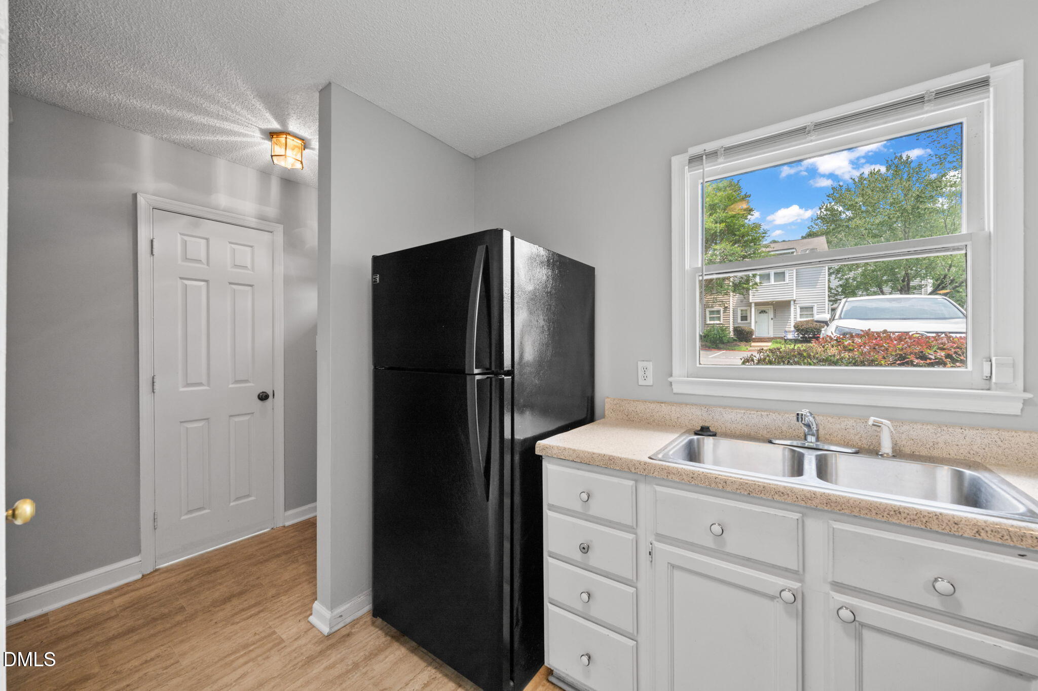 4425 Roller Court Property Photo 7