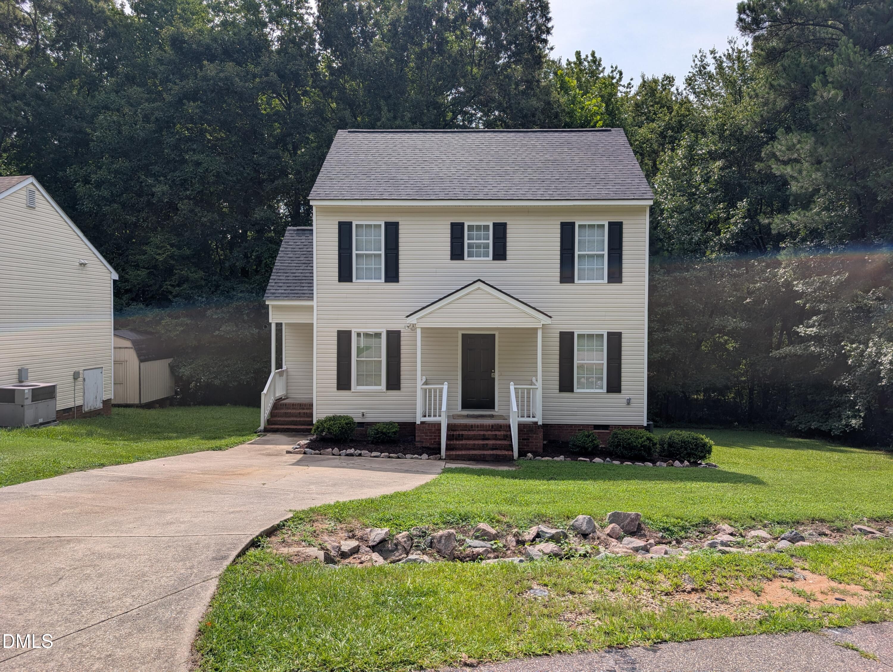 1039 Laurel Leaf Road Property Photo 2