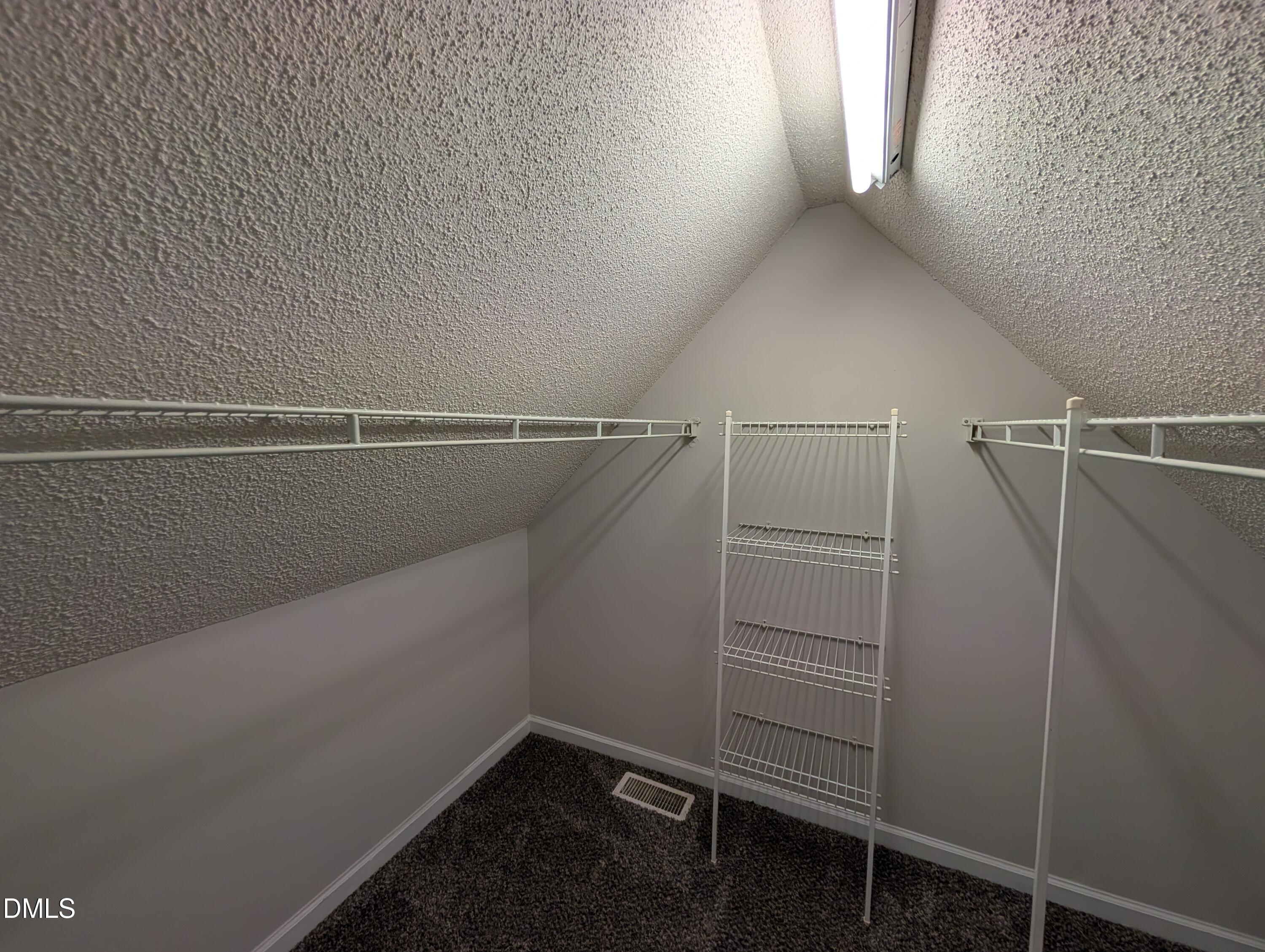 1039 Laurel Leaf Road Property Photo 27
