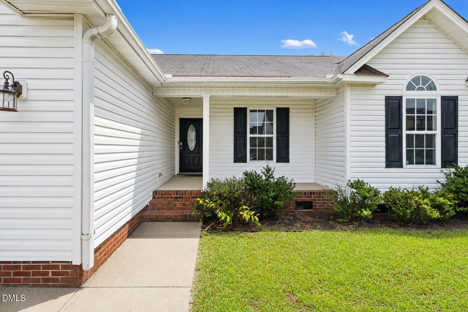 1466 Thoroughbred Trail Property Photo 4