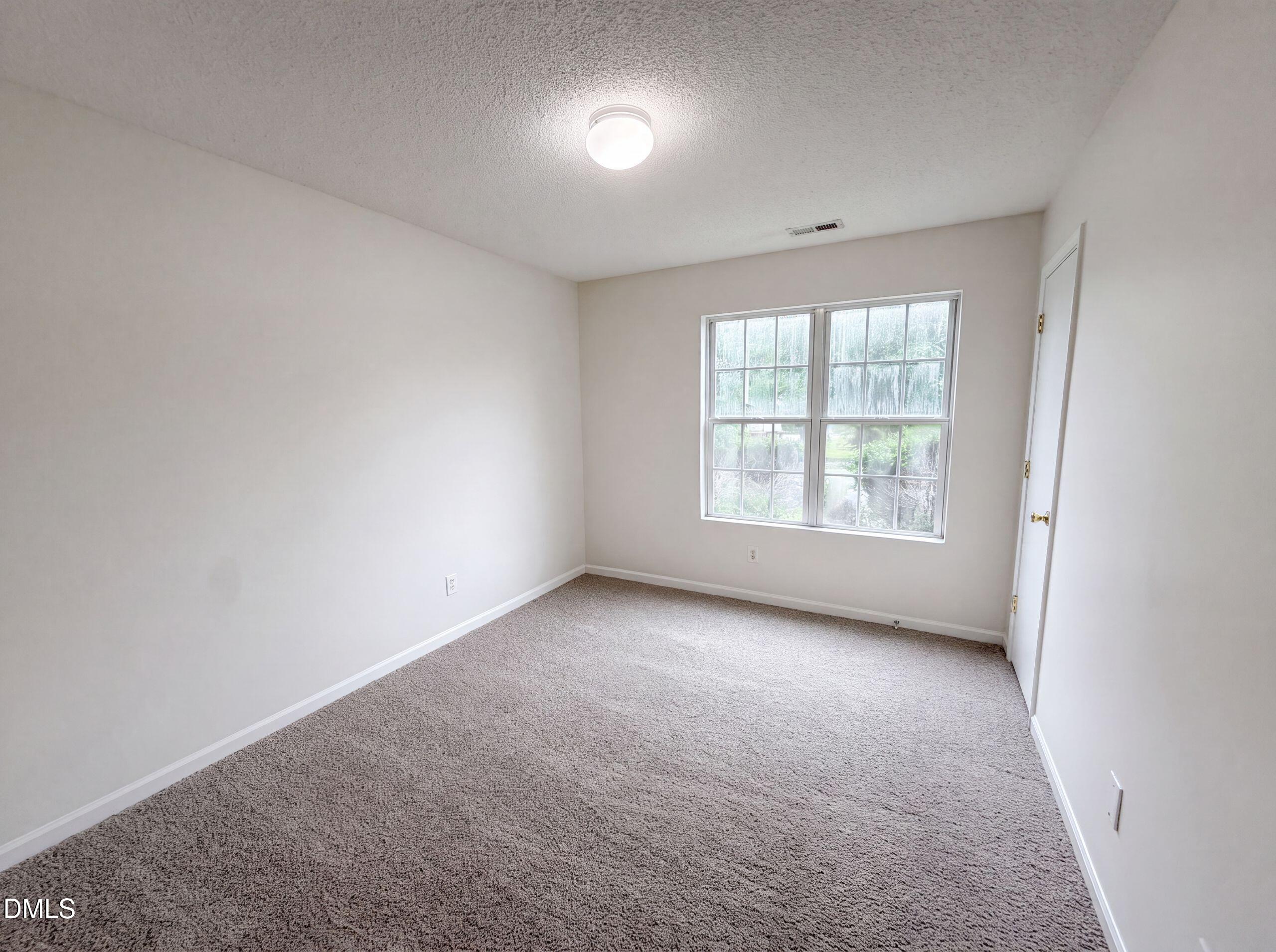 311 Pebble Way Property Photo 13
