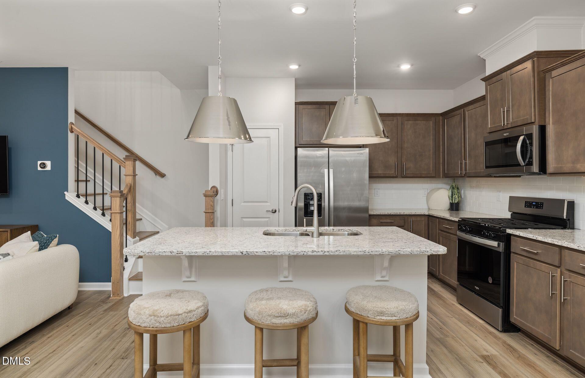 1227 Tea Rose Court Property Photo 4