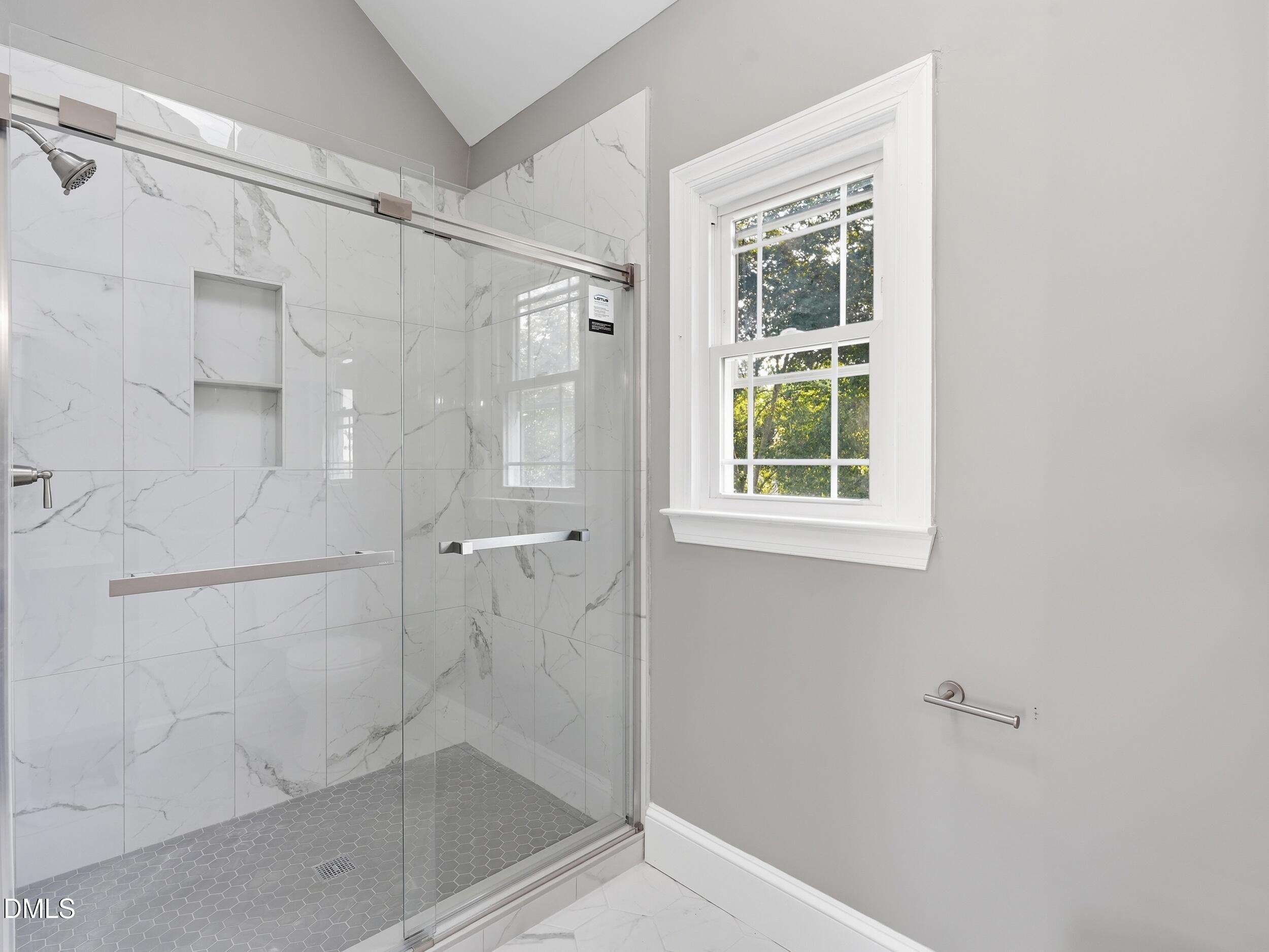 619 Commander Drive Property Photo 16