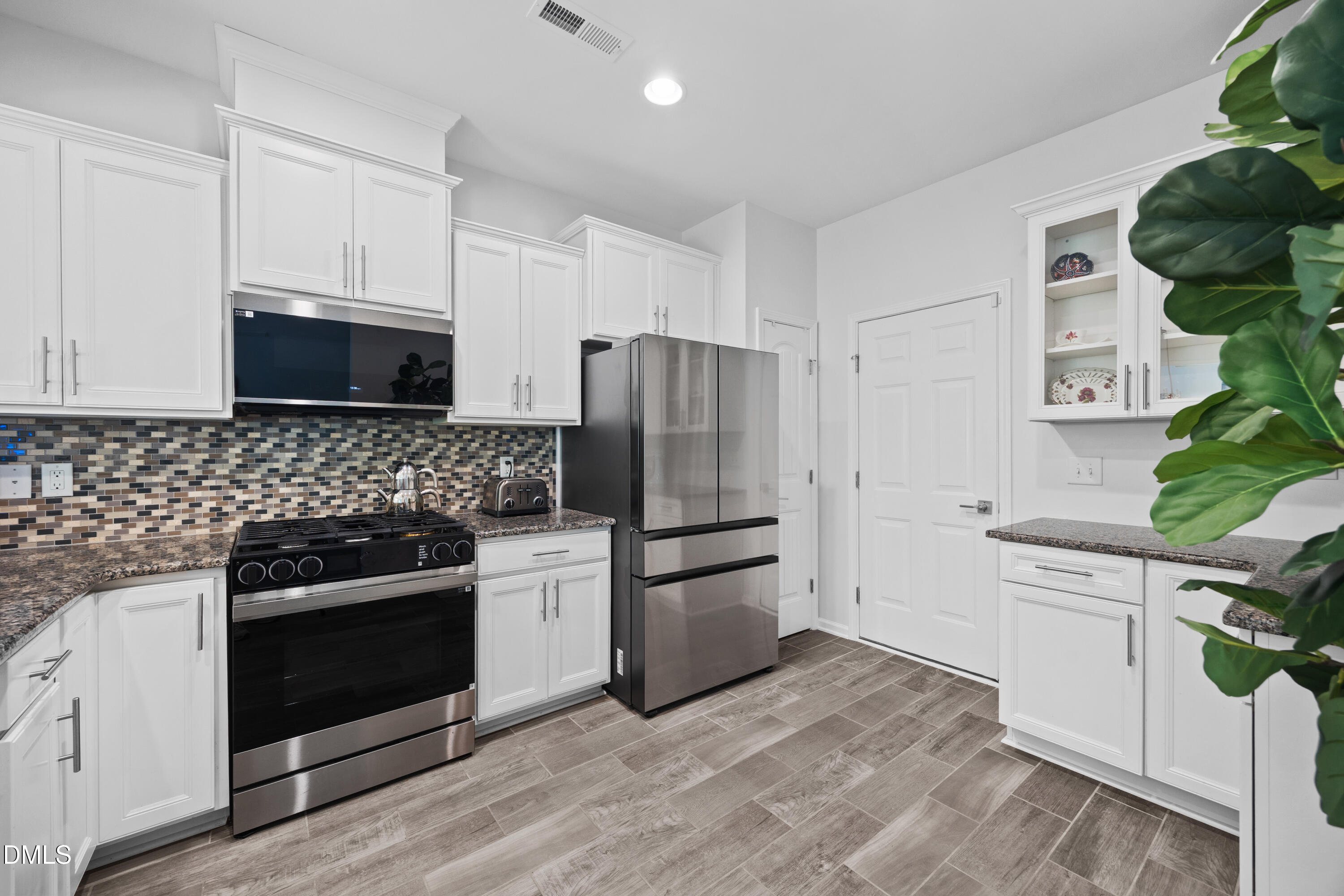 230 Lynchwick Lane Property Photo 12