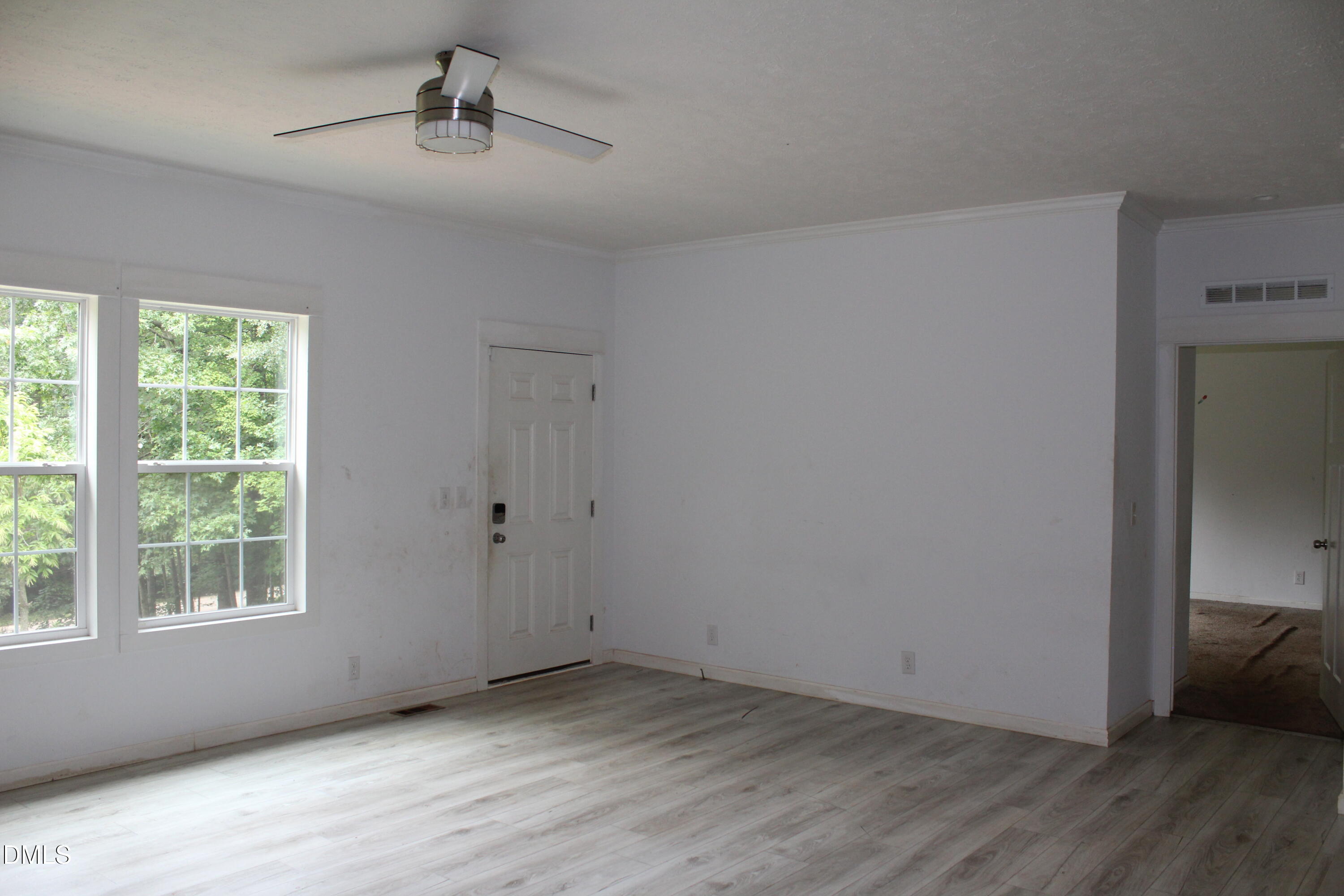 6525 Little Creek Road Property Photo 3