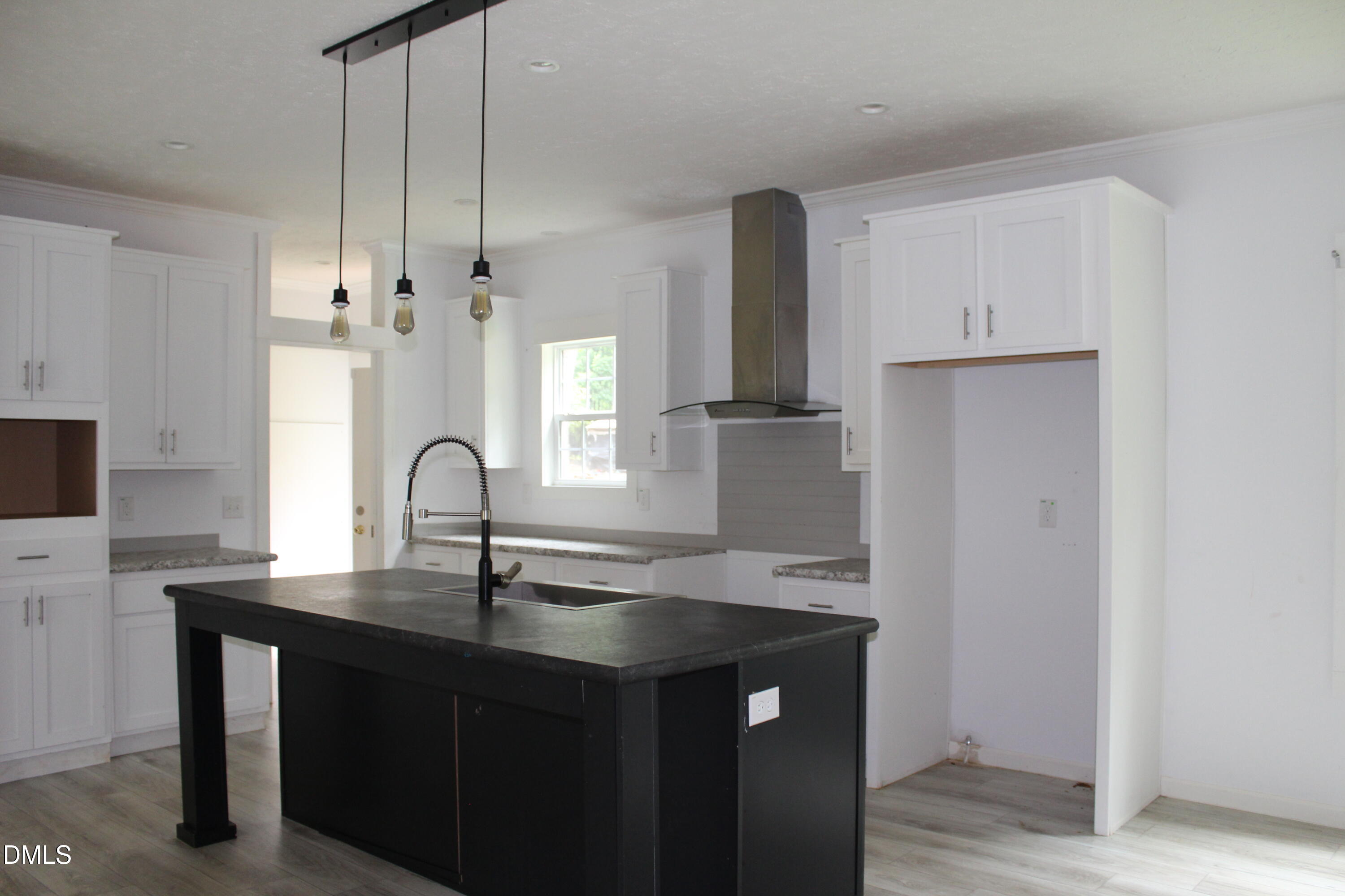 6525 Little Creek Road Property Photo 6