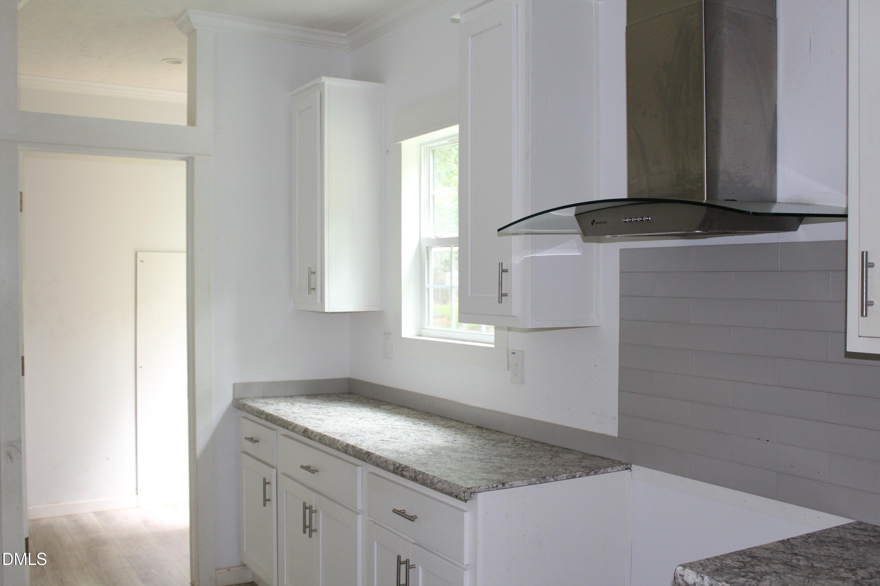 6525 Little Creek Road Property Photo 8