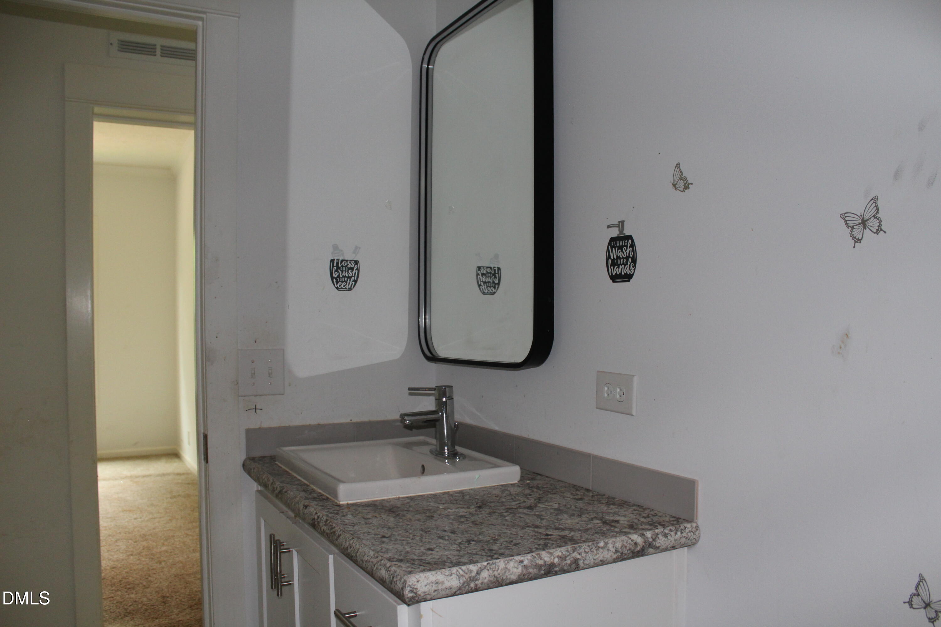 6525 Little Creek Road Property Photo 14