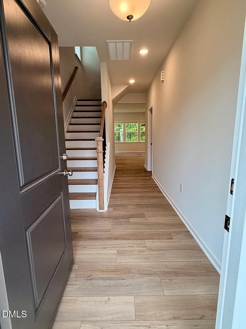 215 Broomside Avenue Property Photo 2