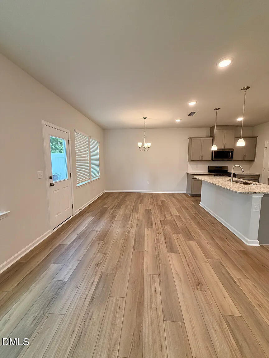 215 Broomside Avenue Property Photo 3