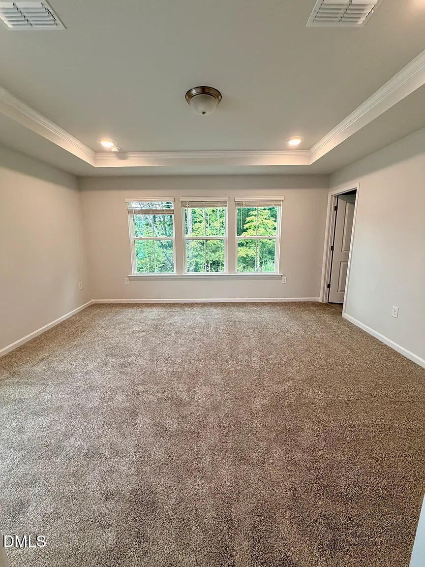 215 Broomside Avenue Property Photo 9