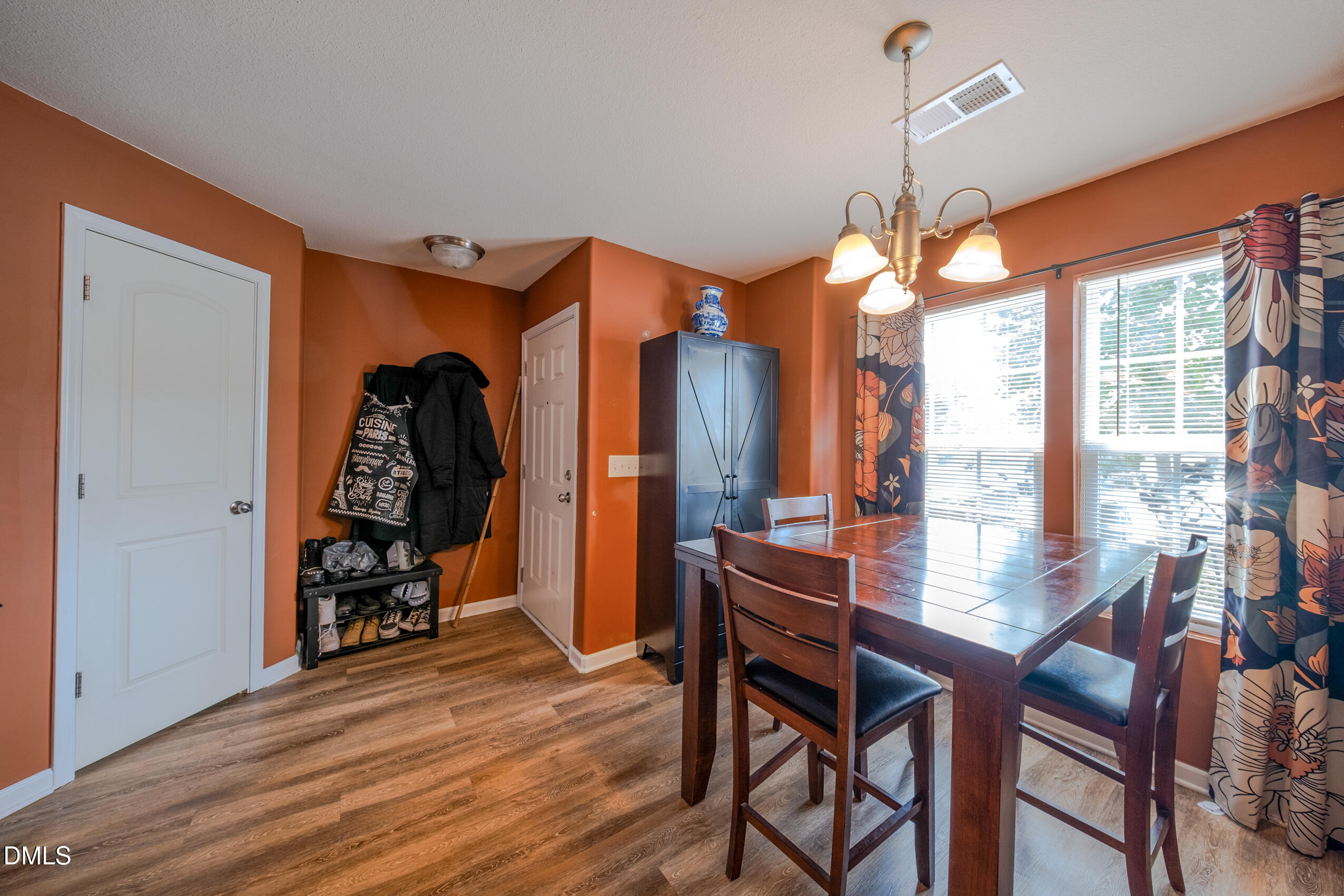 1166 Brooksridge Way Property Photo 2