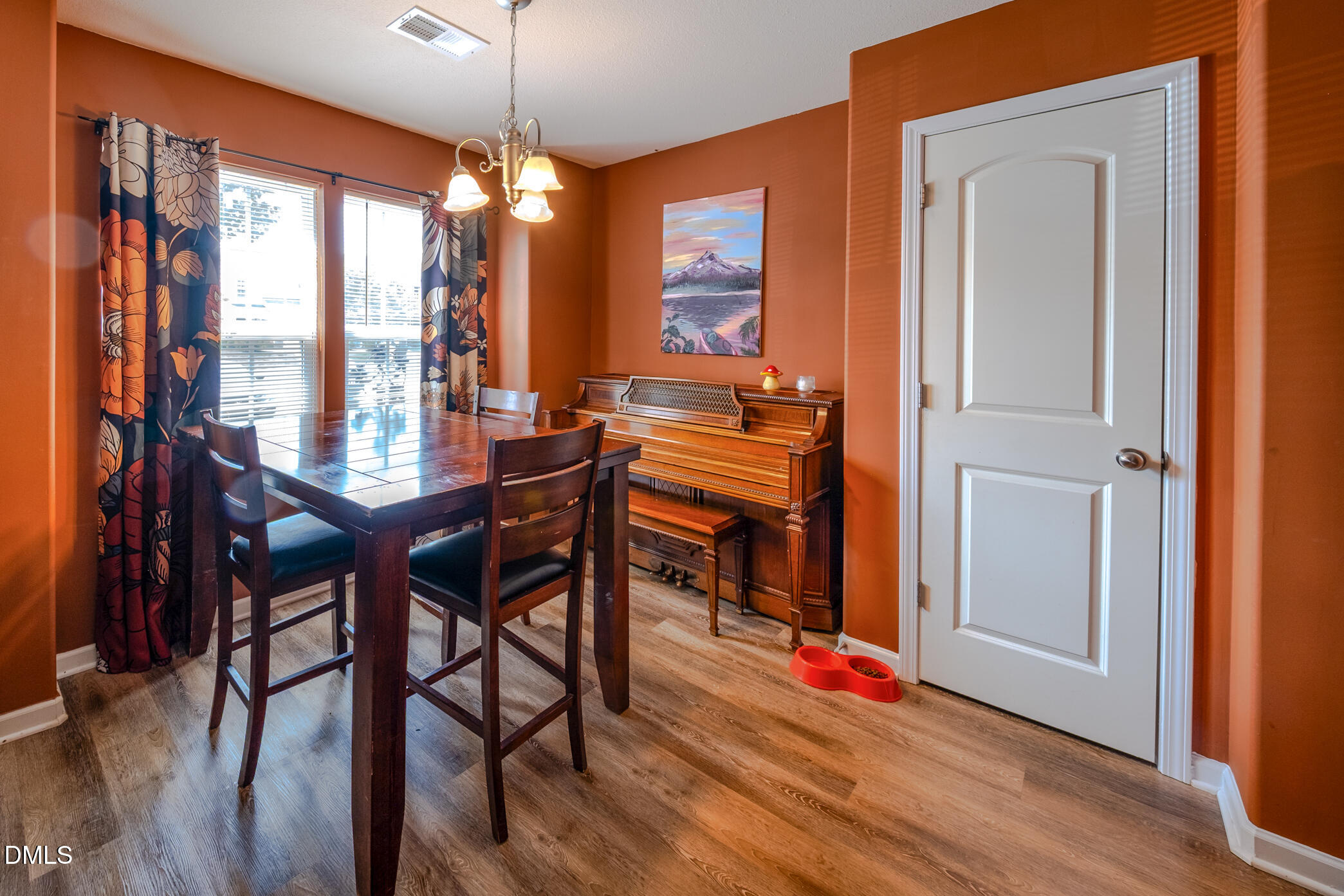 1166 Brooksridge Way Property Photo 3