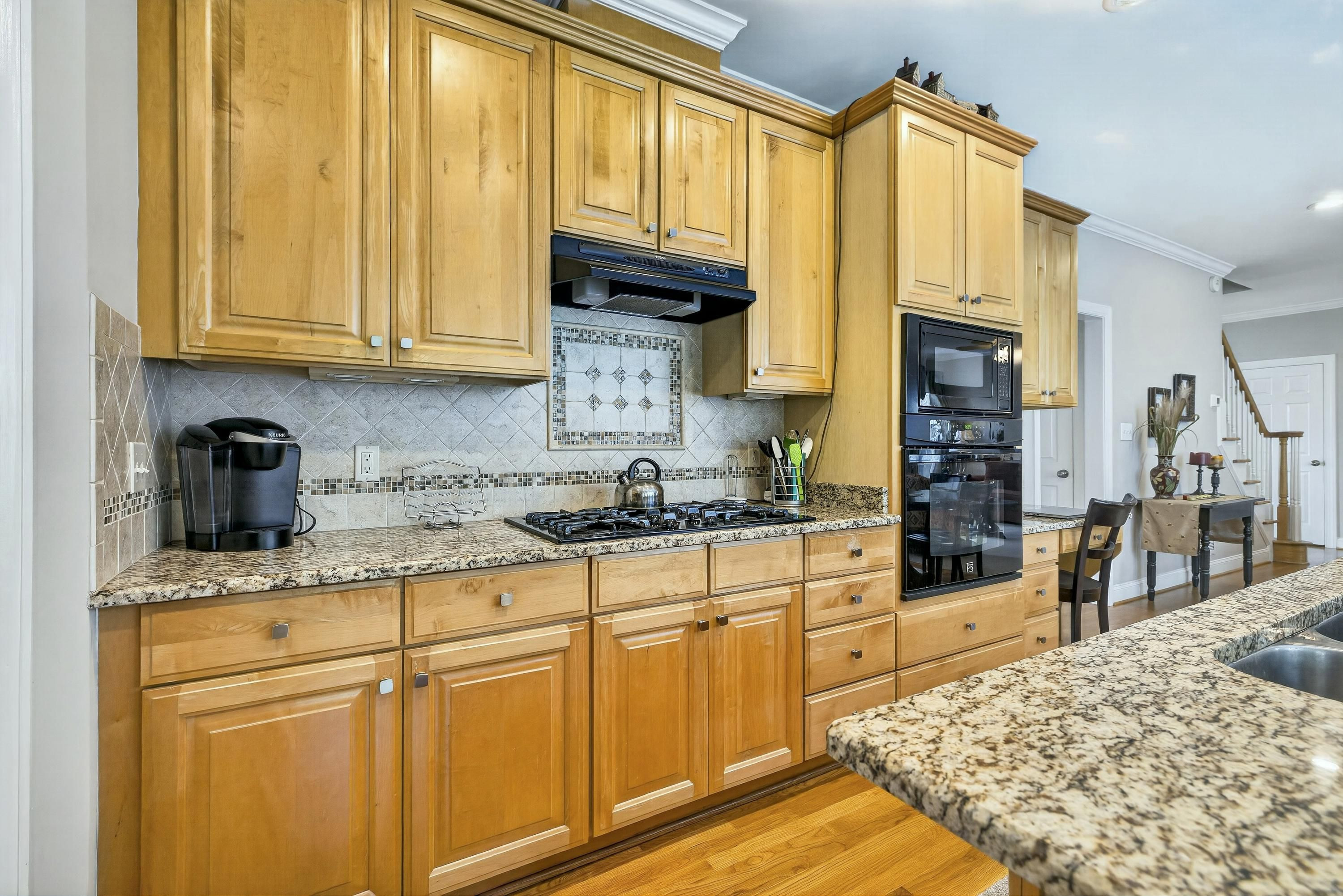 3024 Whitehart Lane Property Photo 13