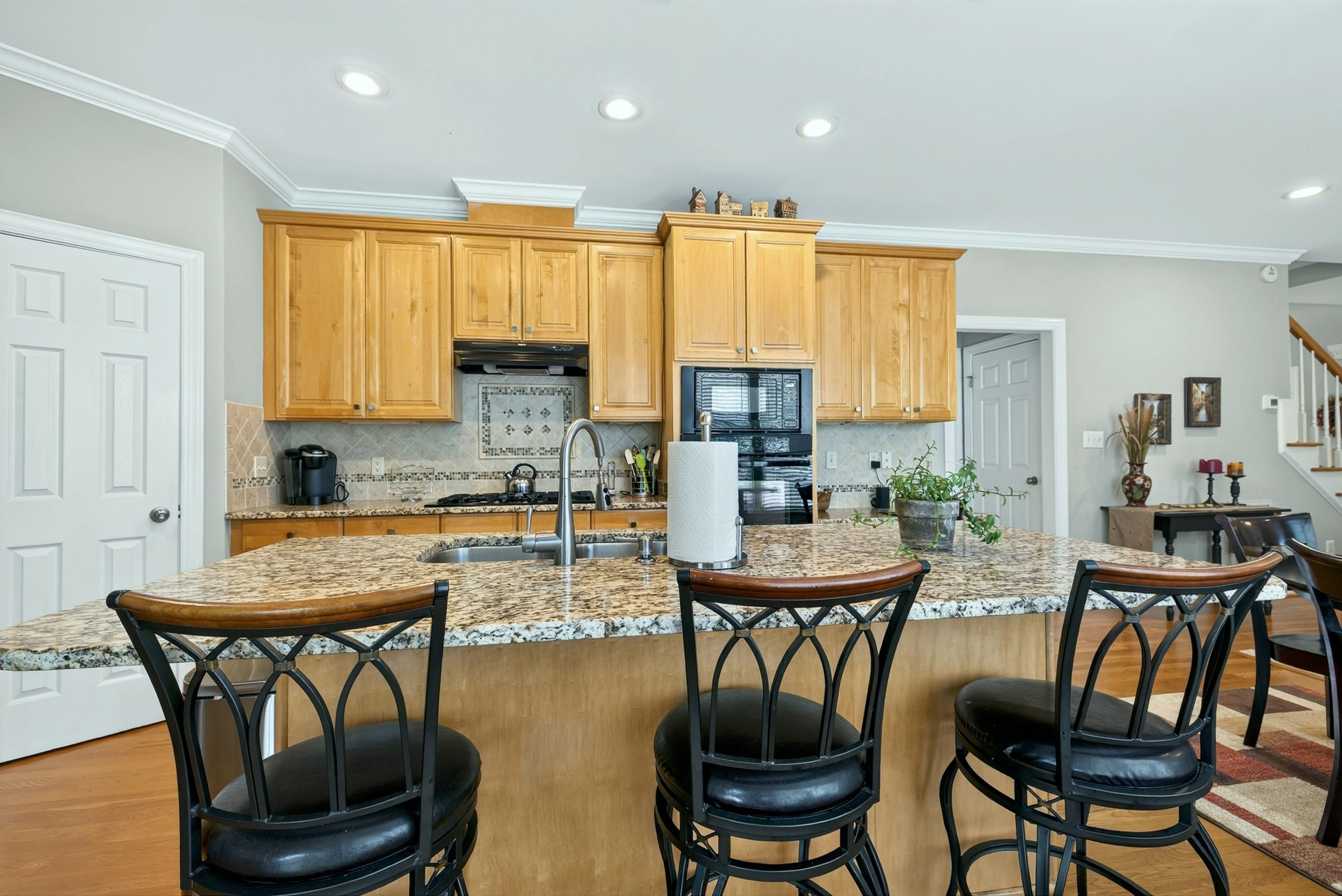 3024 Whitehart Lane Property Photo 32