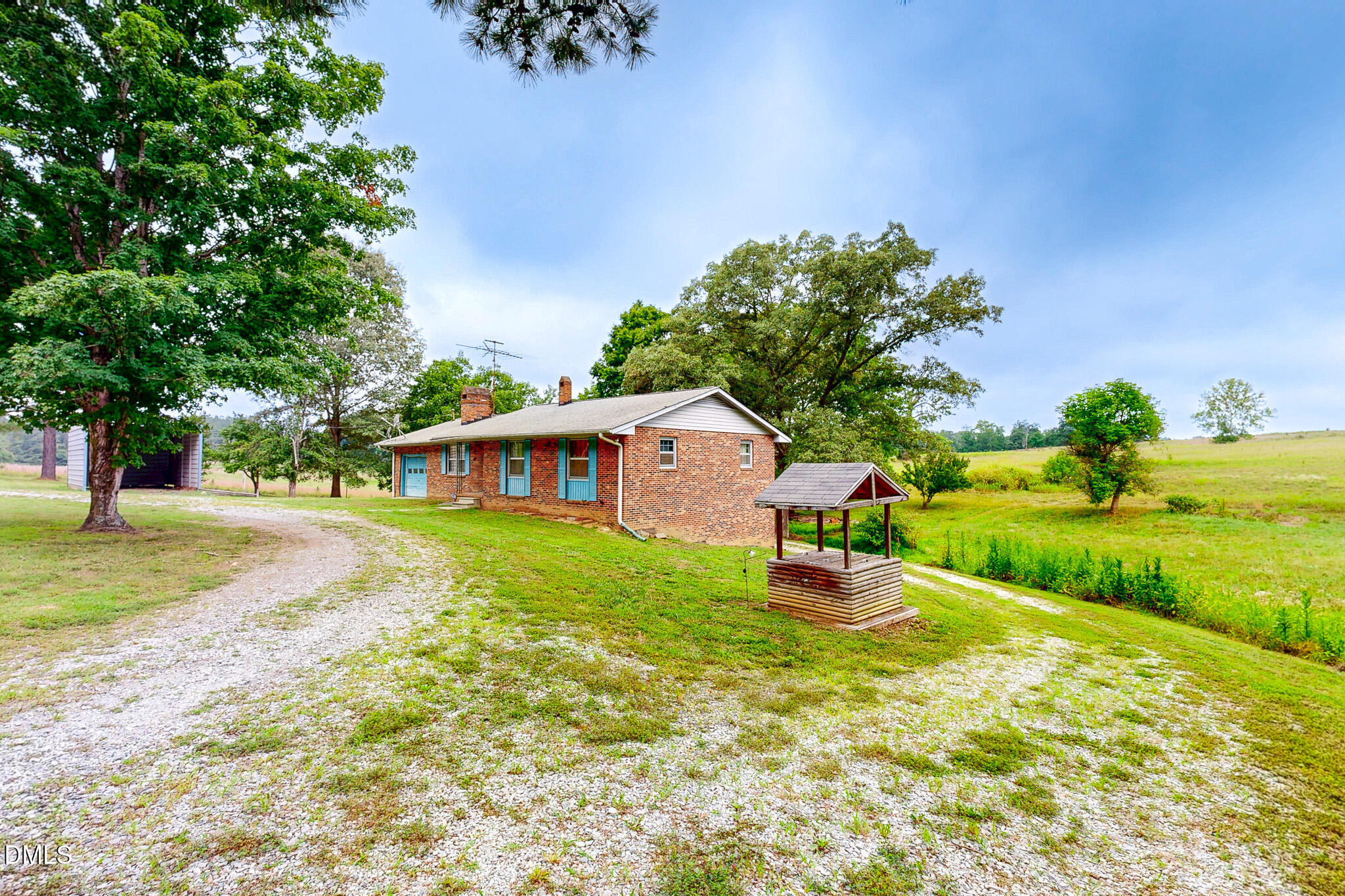 2072 Edwin Robertson Road Property Photo 28
