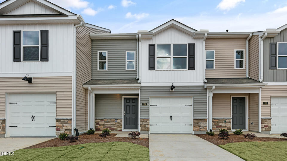 67 Bee Garden Court Property Photo 1