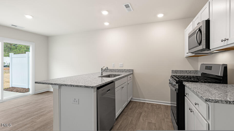 67 Bee Garden Court Property Photo 3