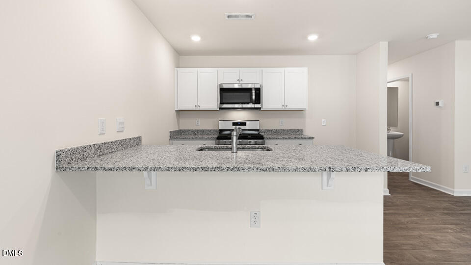 67 Bee Garden Court Property Photo 6