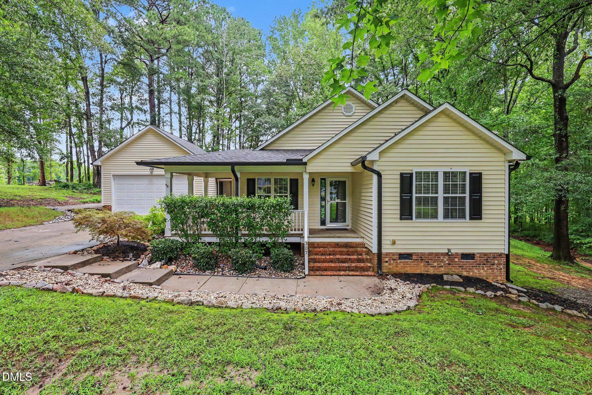 307 Gordon Farm Drive Property Photo 1