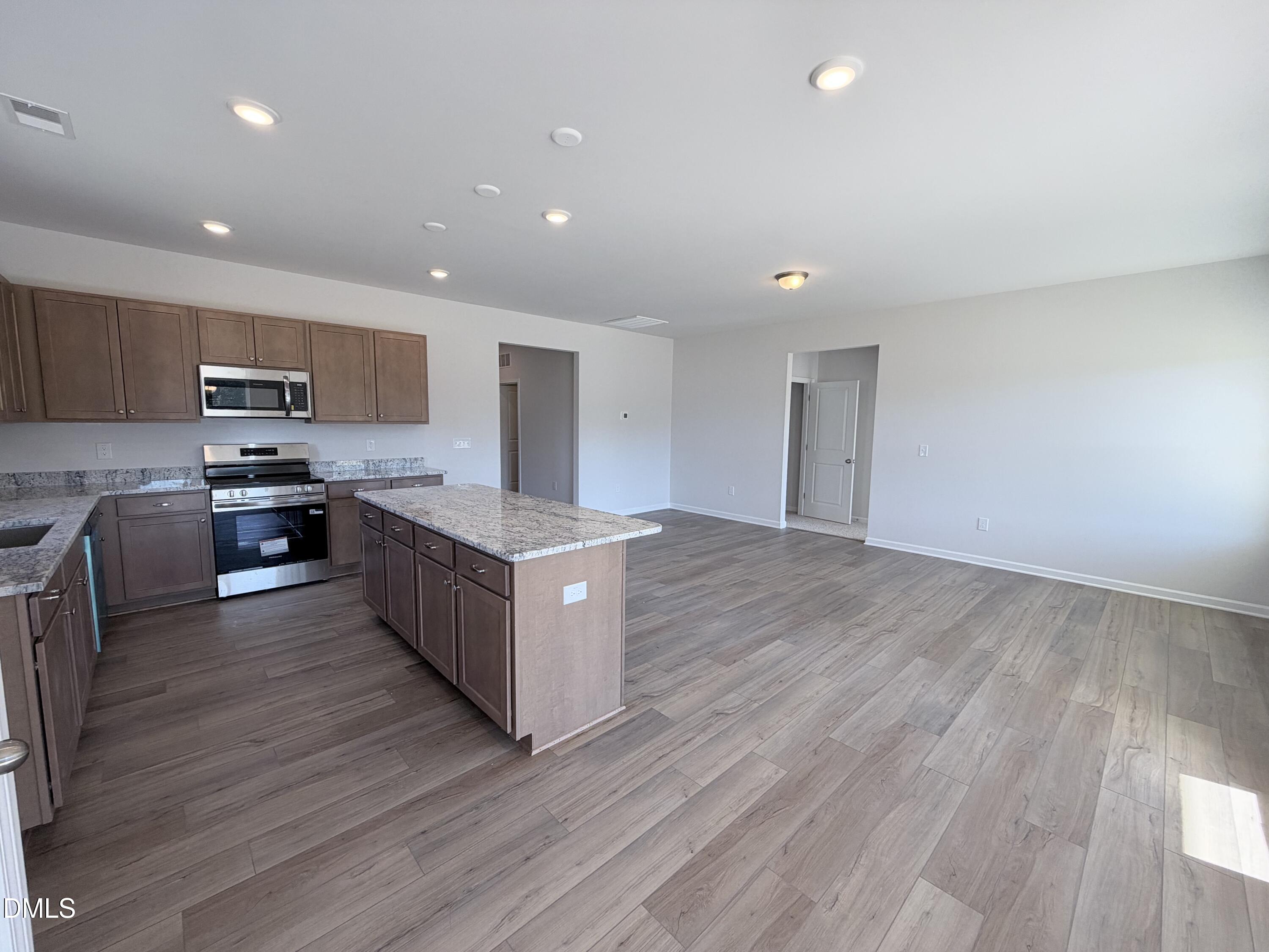 288 Smith Farms Drive Property Photo 4
